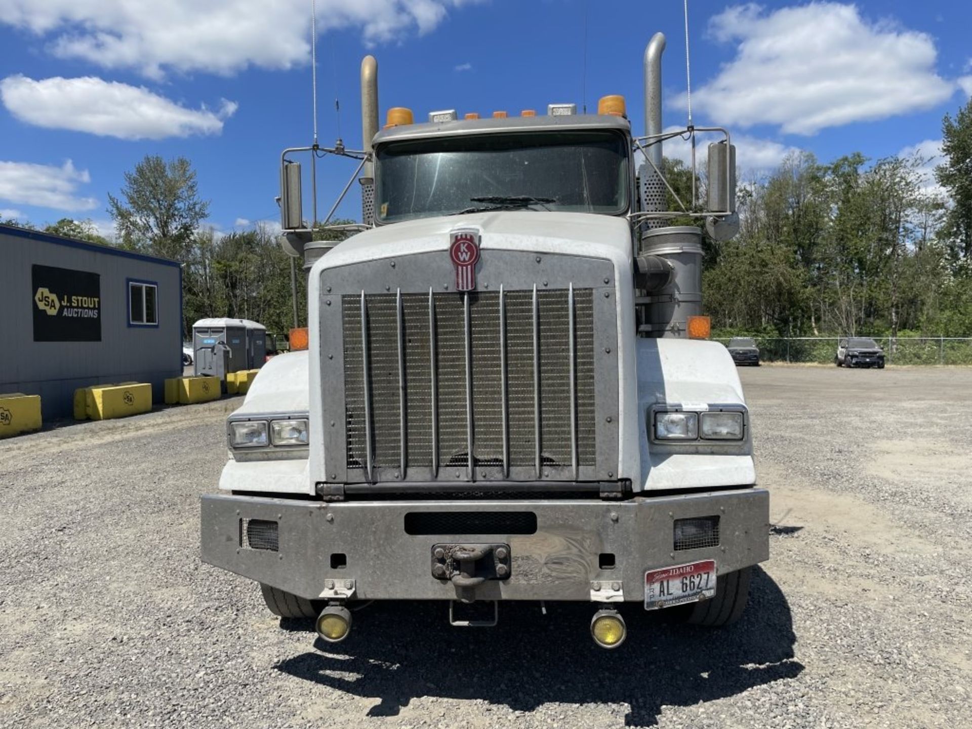 2014 Kenworth T800 Tri-Axle Truck Tractor - Image 6 of 32