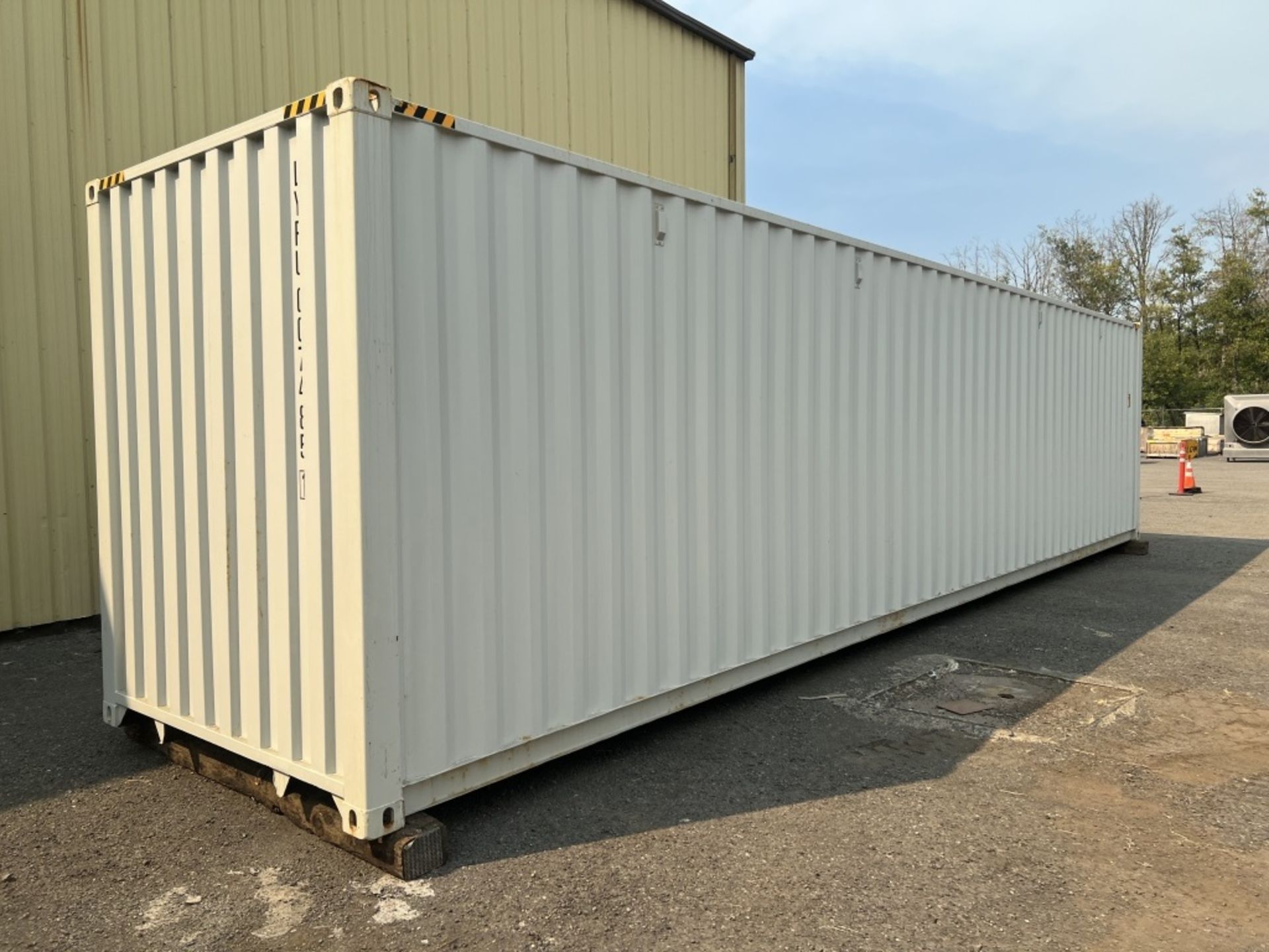 2022 40' High Cube Shipping Container - Image 4 of 10