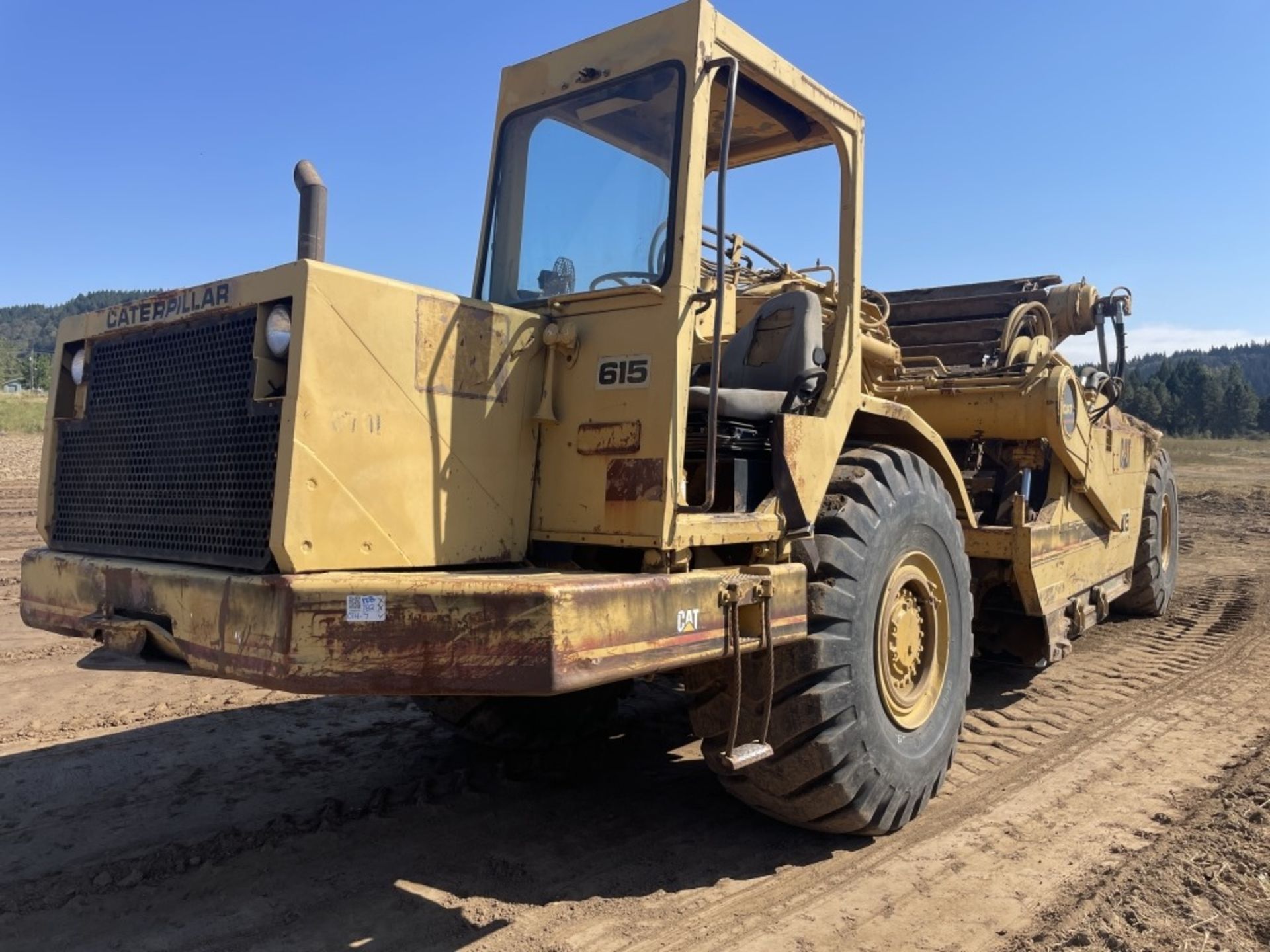 1984 Caterpillar 615 Elevating Motor Scraper