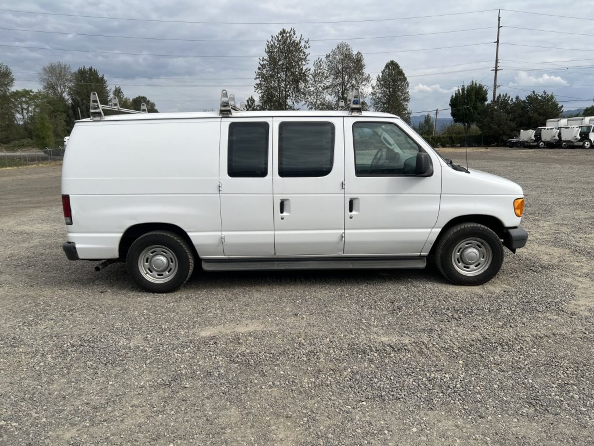 2006 Ford E150 Cargo Van - Image 3 of 21