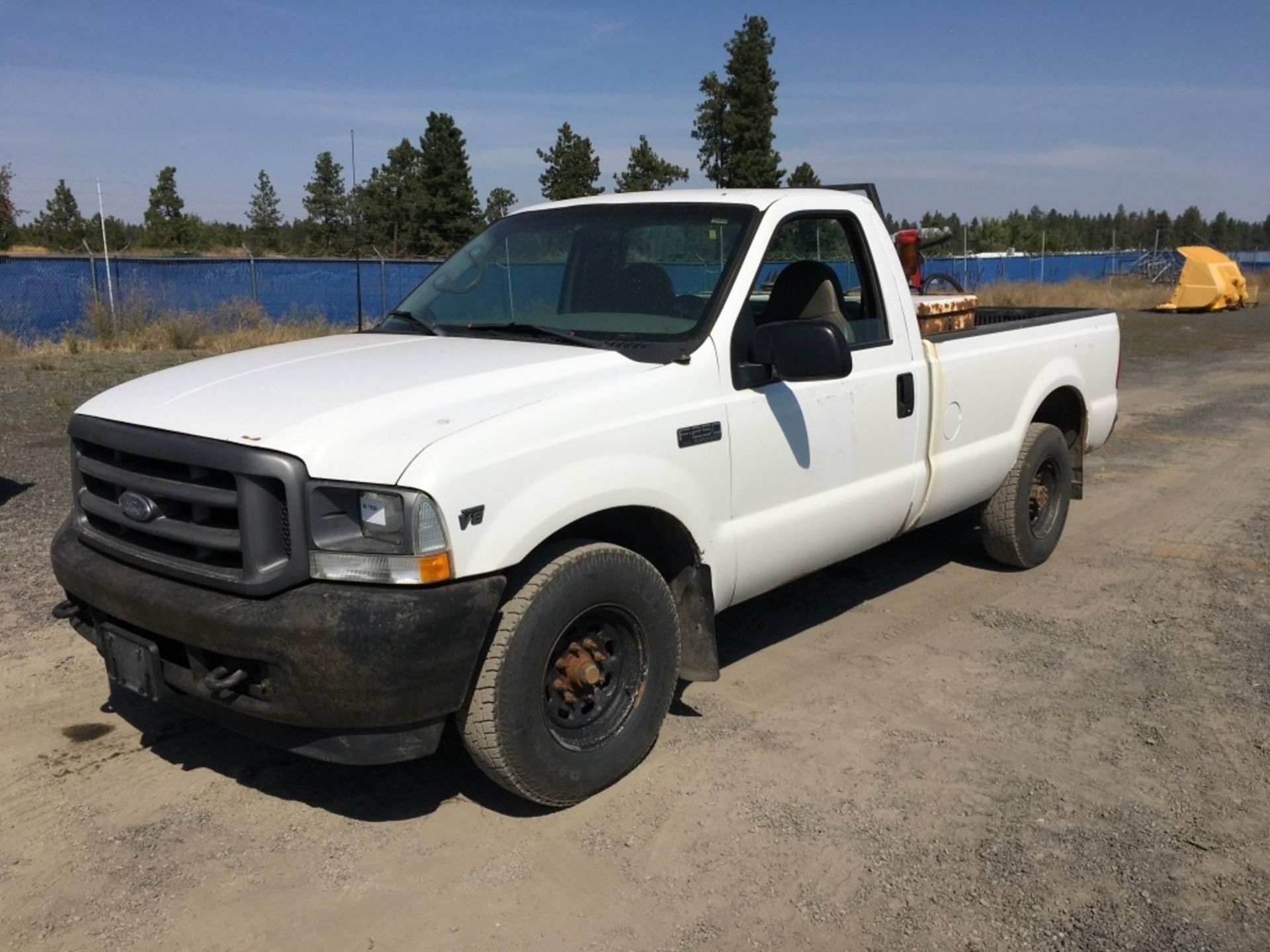 2002 Ford F250 XL SD Pickup