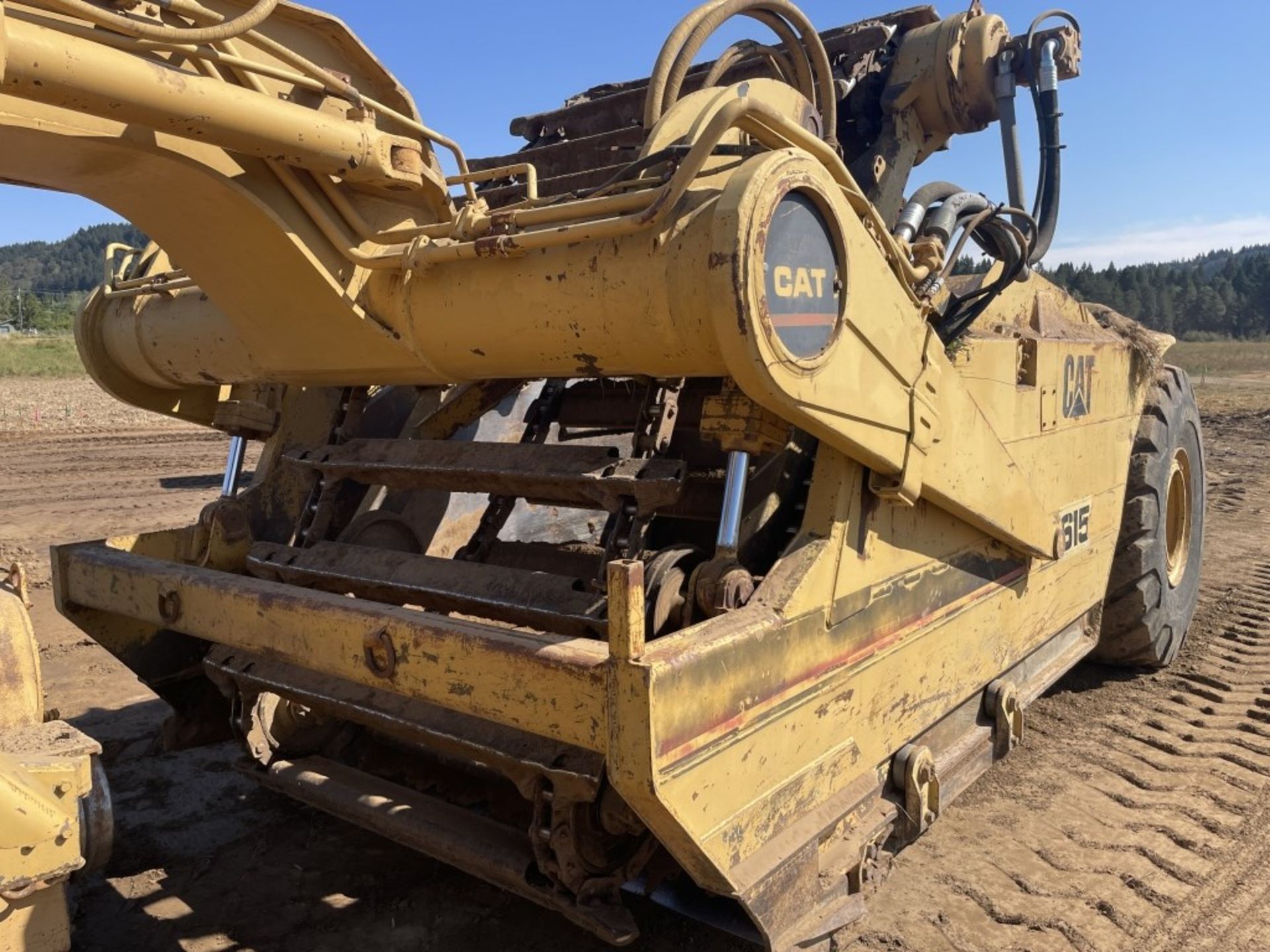 1984 Caterpillar 615 Elevating Motor Scraper - Image 13 of 32