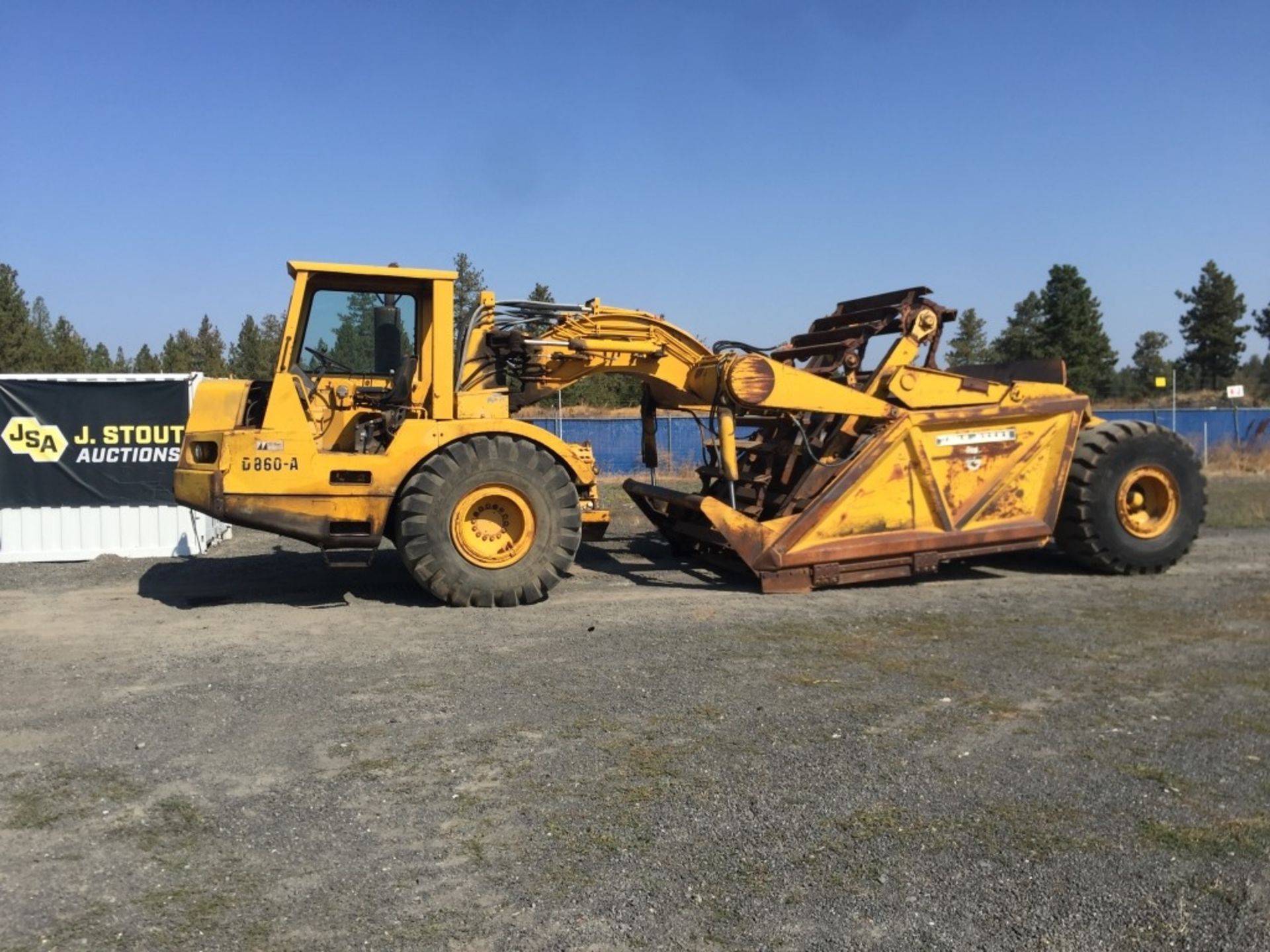 John Deere 860A Elevating Motor Scraper