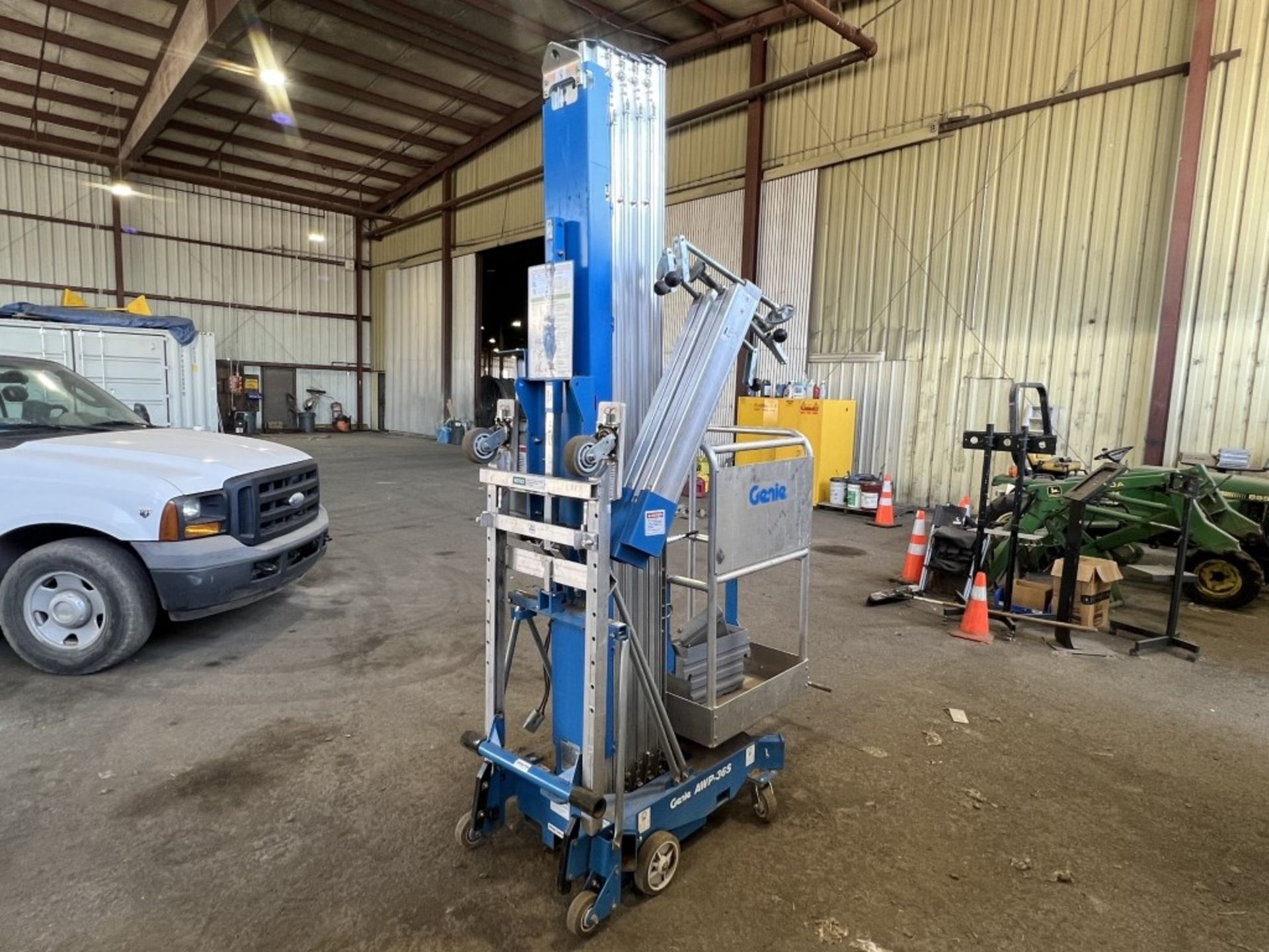 2016 Genie AWP-36S Man Lift - Image 3 of 13