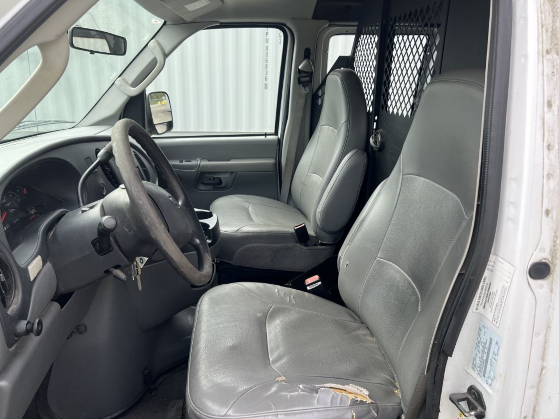 2006 Ford E150 Cargo Van - Image 15 of 21
