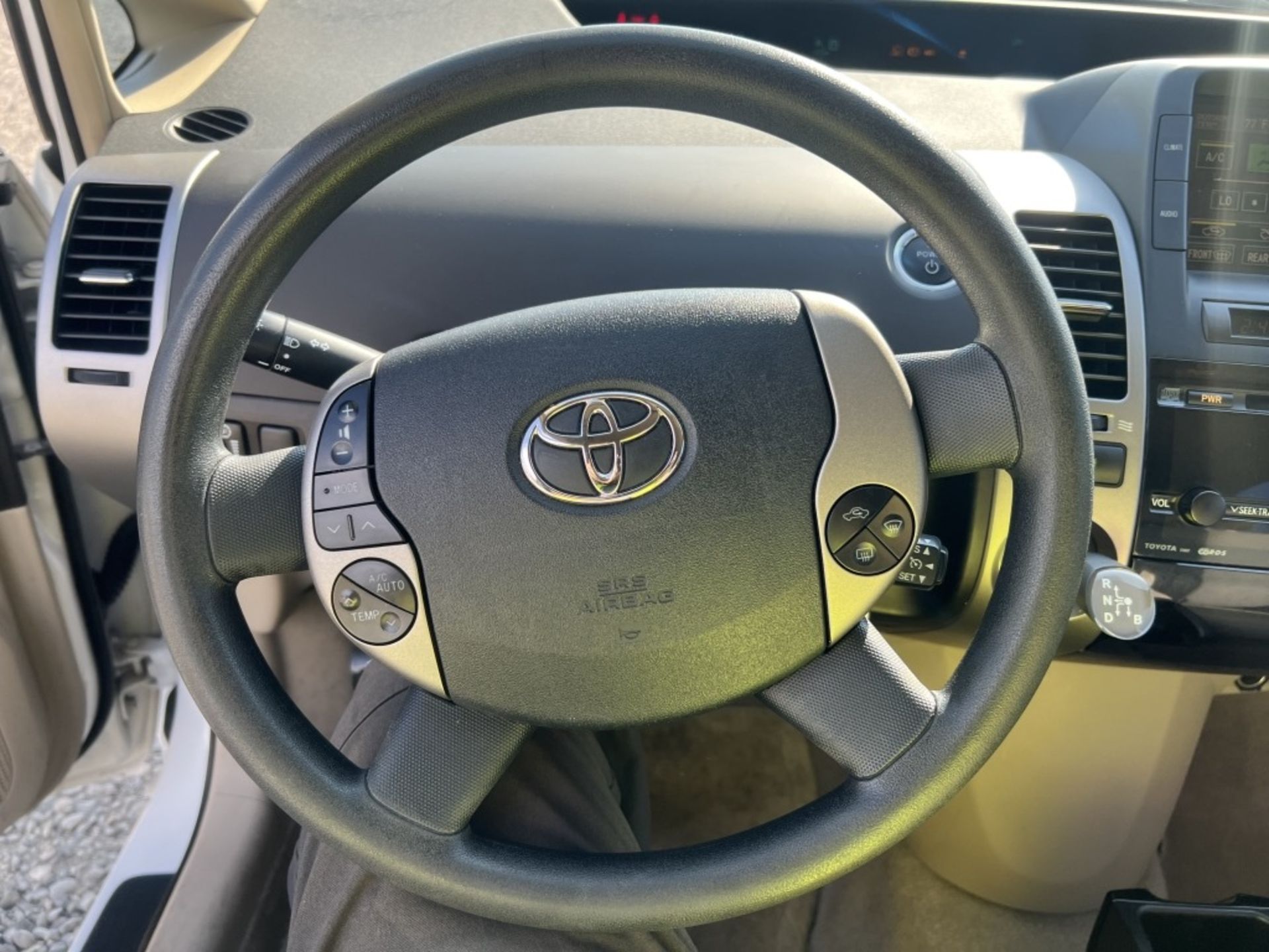 2005 Toyota Prius Hybrid Sedan - Image 18 of 22