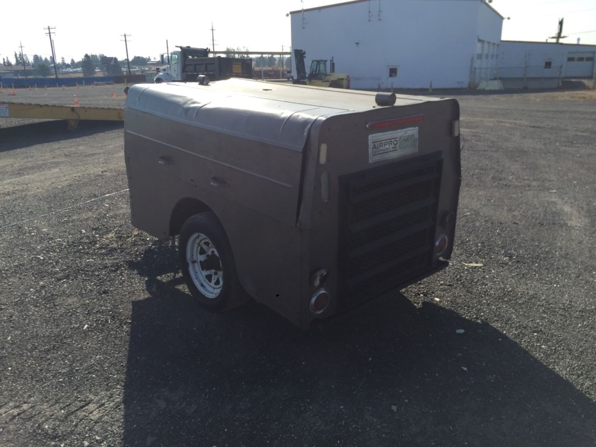 Airpro Towable Air Compressor - Image 3 of 21