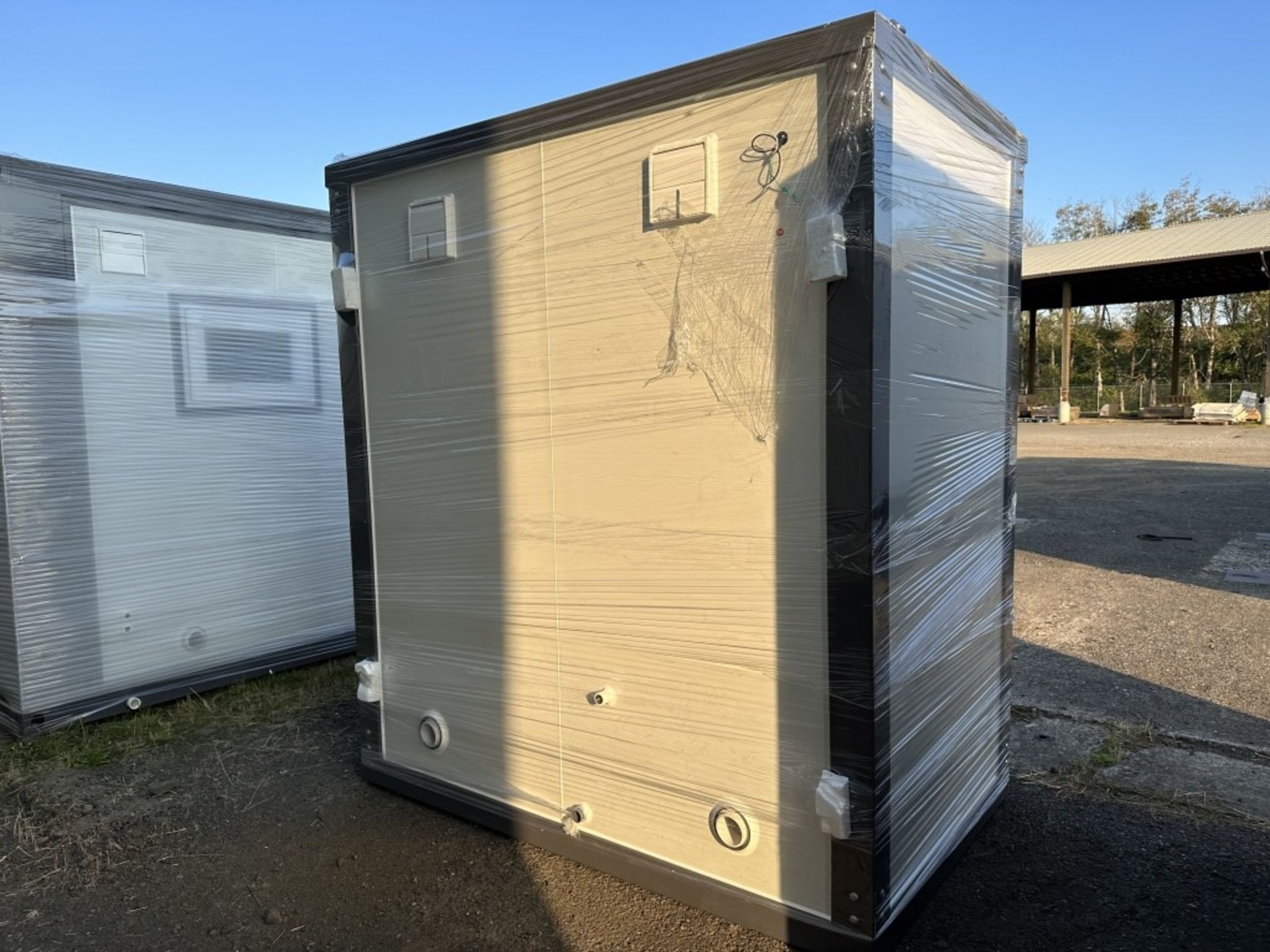 2022 Bastone Portable Toilet - Image 3 of 5