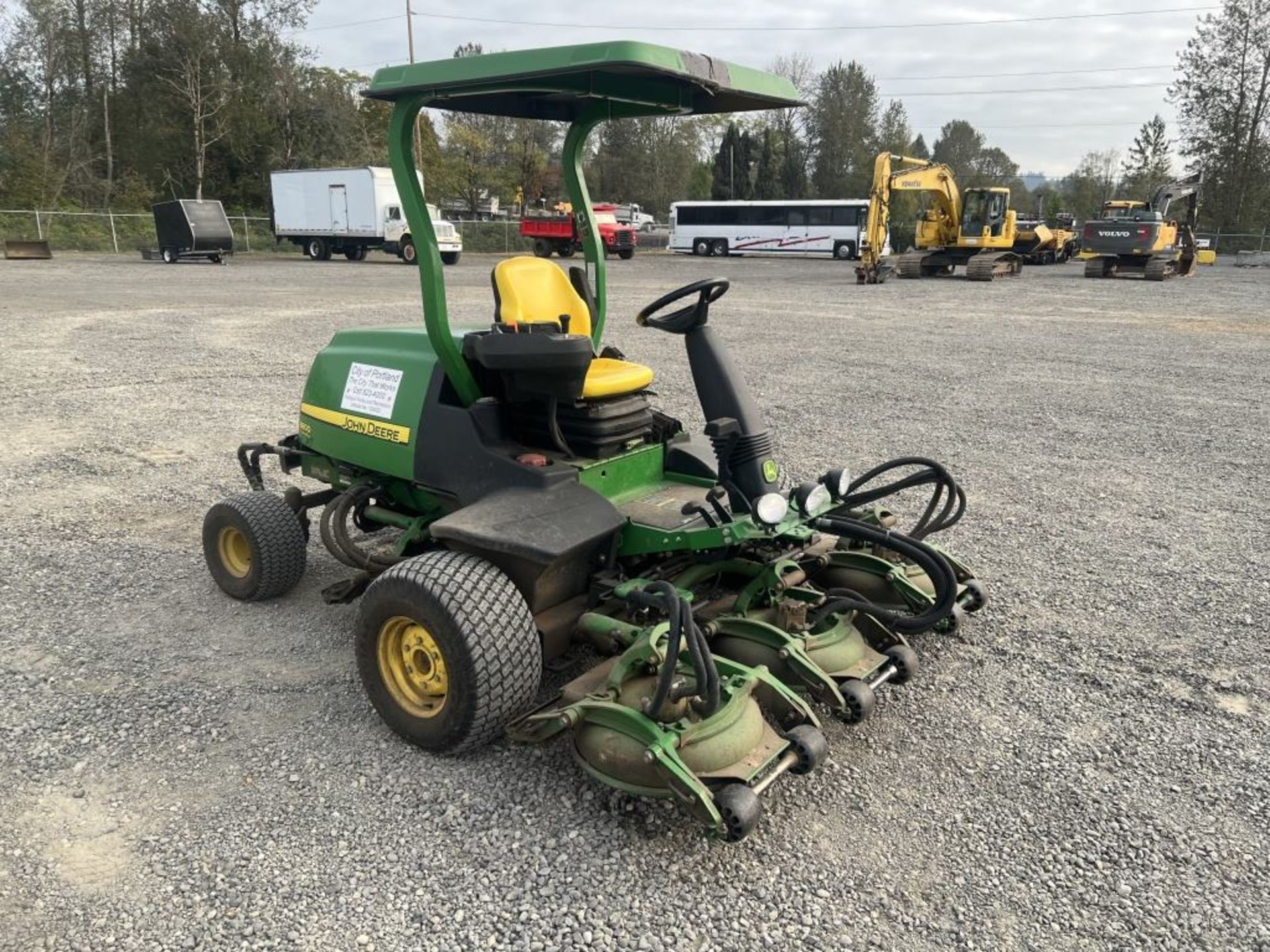 2012 John Deere 8800 TC Ride On Mower - Image 2 of 26