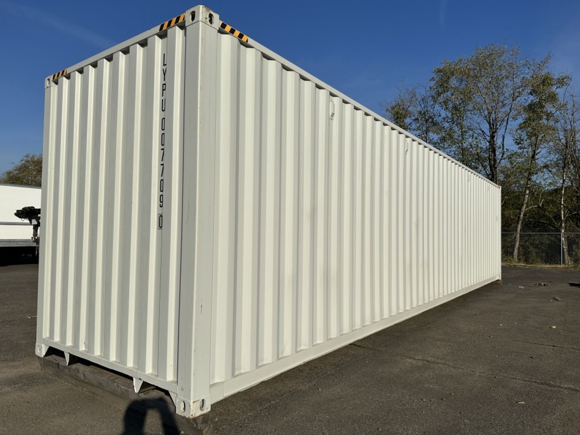 2022 40' High Cube Shipping Container - Image 4 of 7