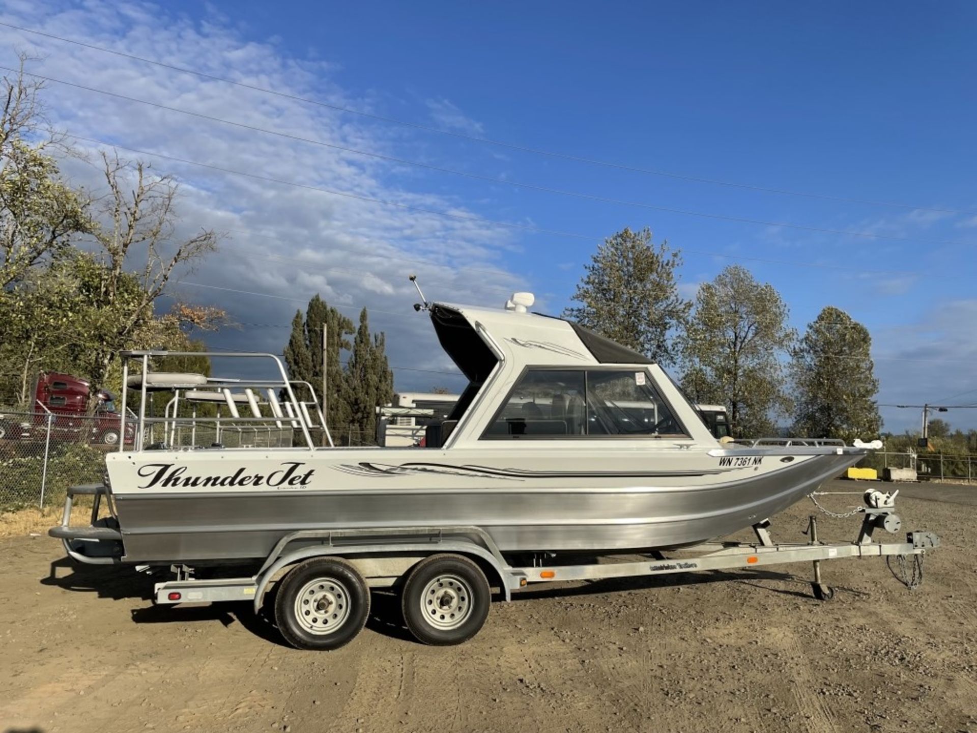 2002 Thunderjet Alexis Classic Fishing Boat