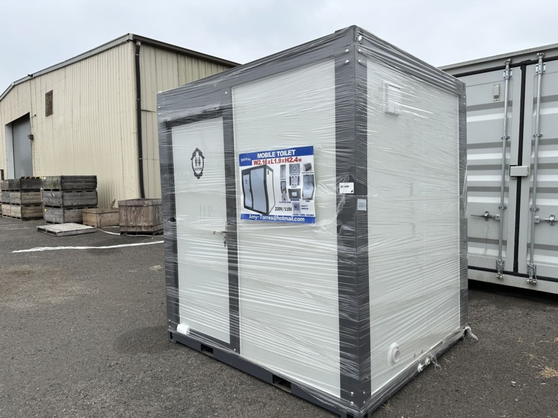 2022 Bastone Portable Toilet w/ Shower