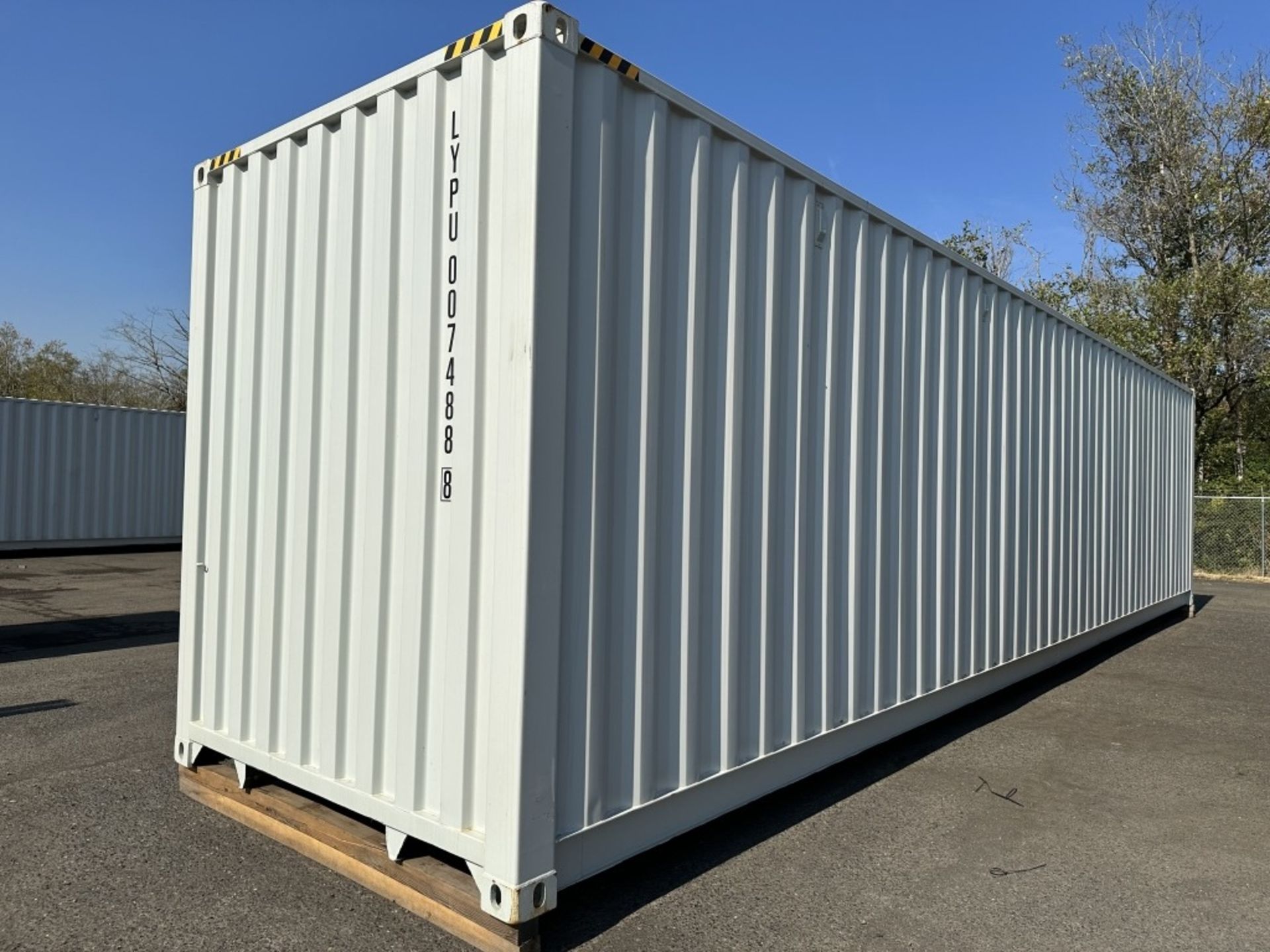 2022 40' High Cube Shipping Container - Image 4 of 7