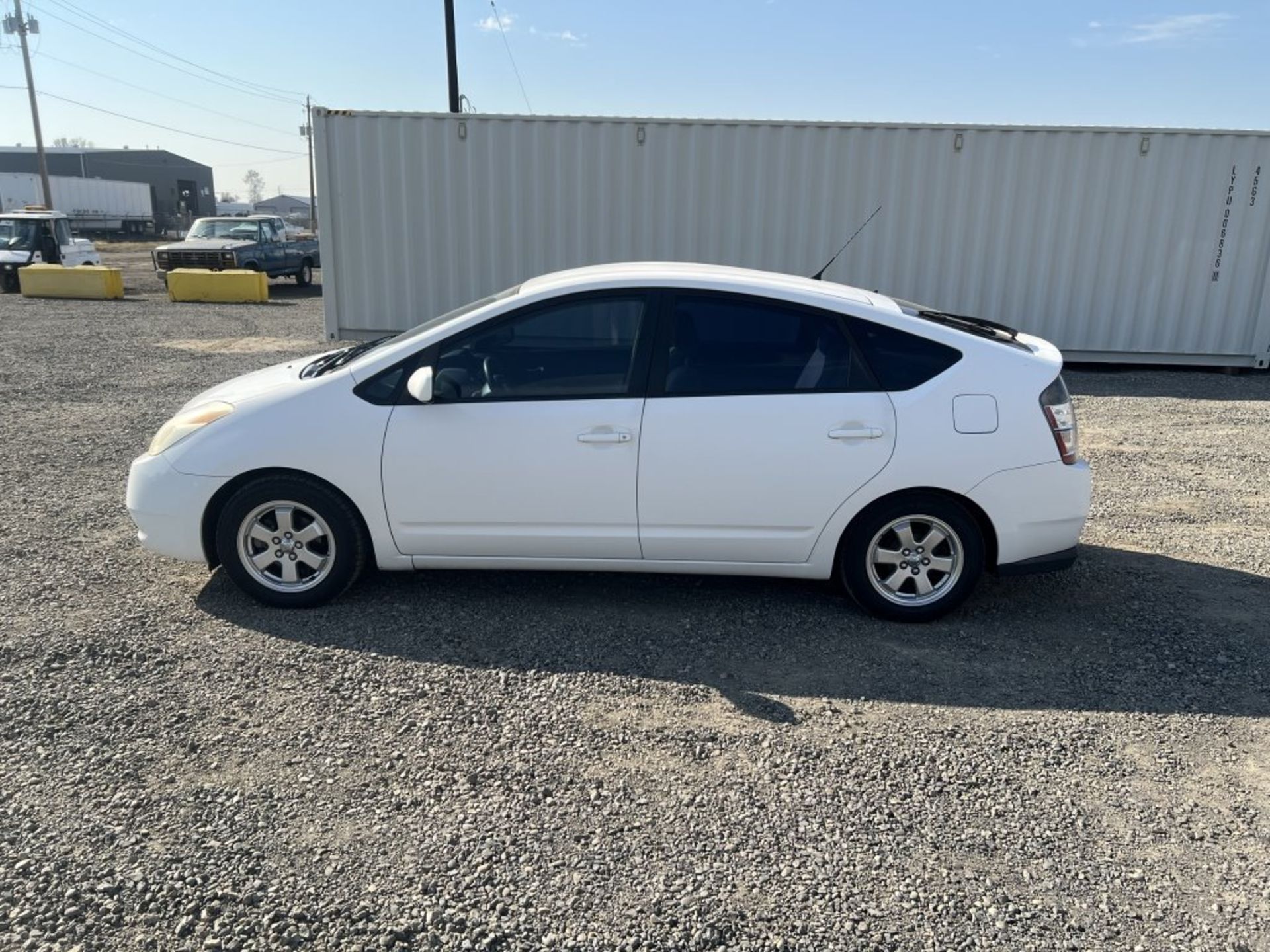 2005 Toyota Prius Hybrid Sedan - Image 7 of 22