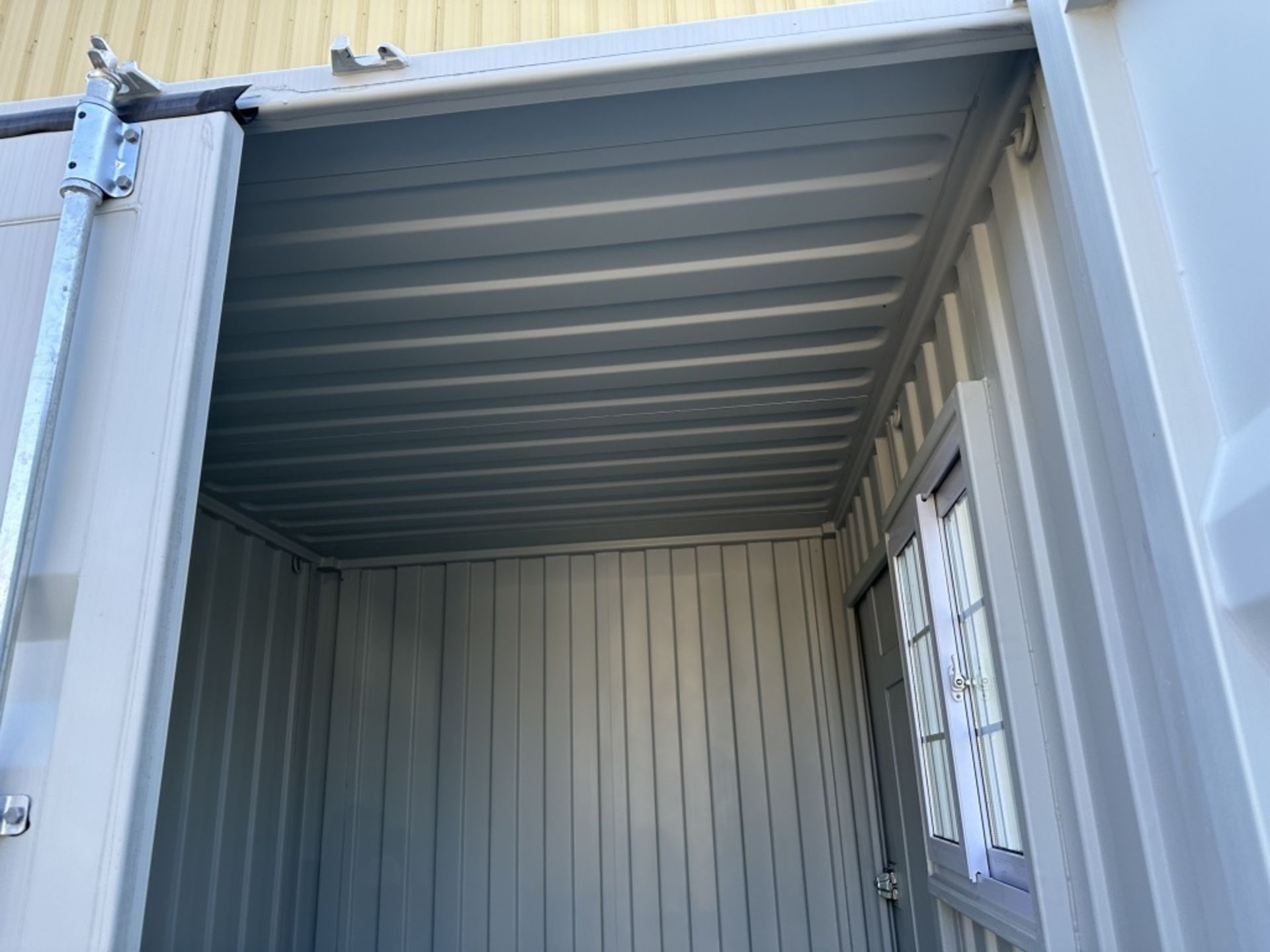 2022 9' Shipping Container - Image 7 of 7