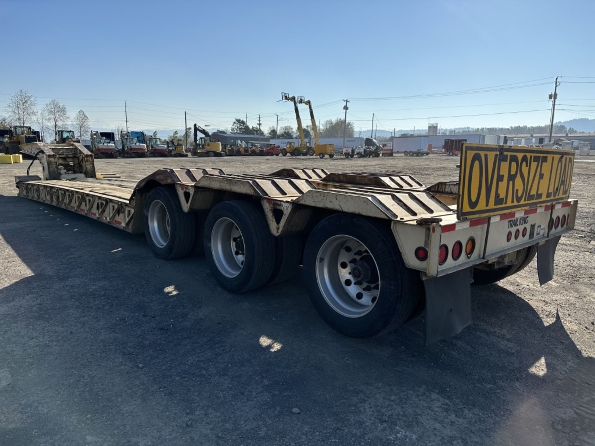 2007 Trail King Tri-Axle RGN Lowboy Trailer - Image 6 of 27