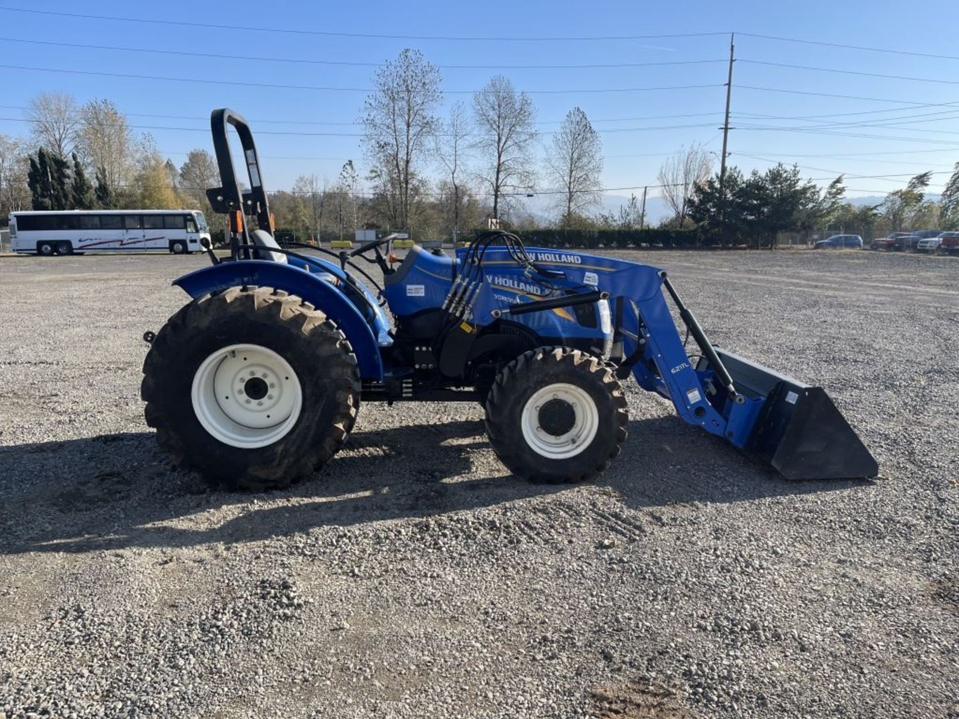 2017 Newholland Workmaster 60 Utility Tractor - Image 3 of 30
