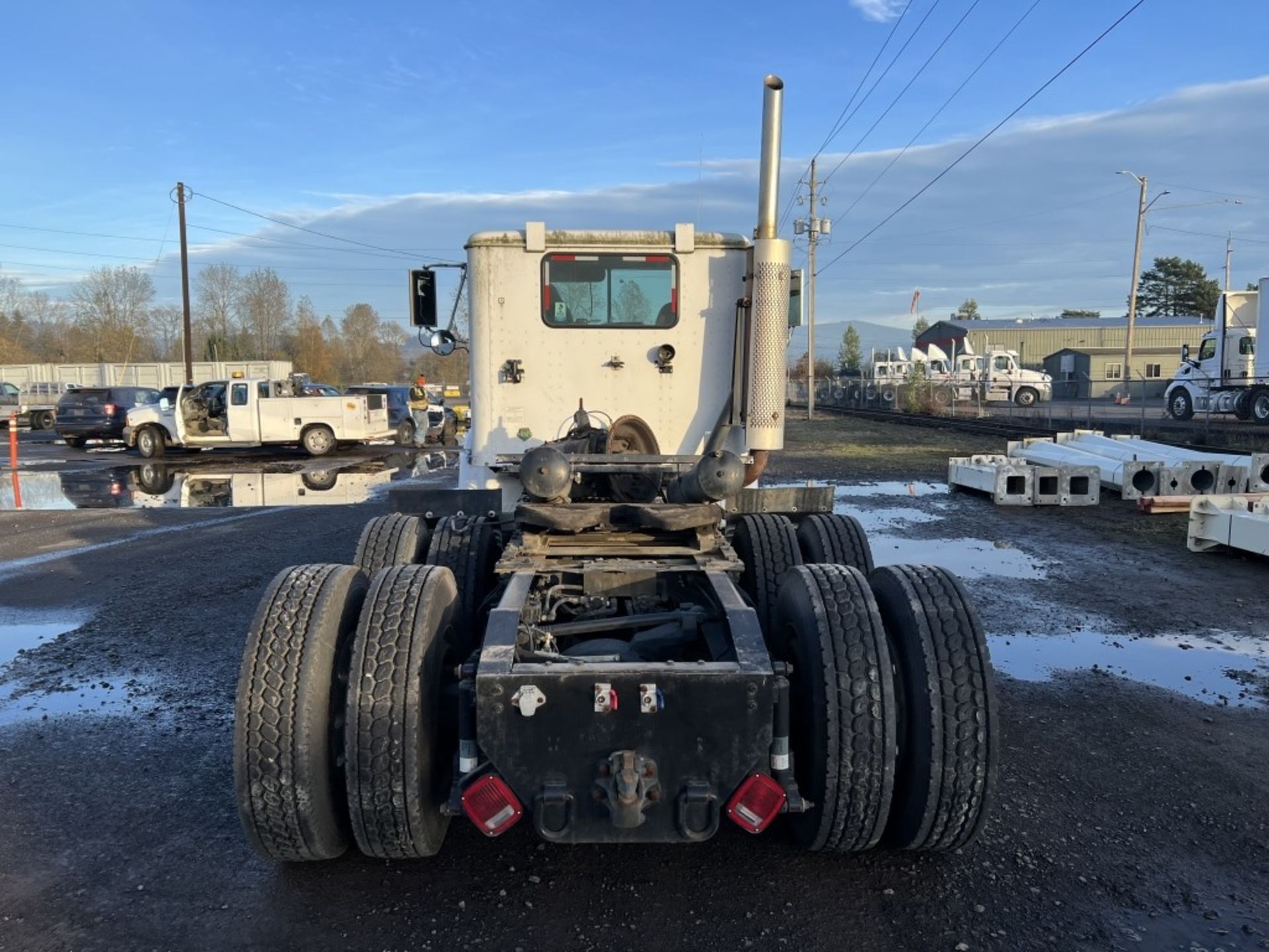 1999 International 9100 T/A Truck Tractor - Image 5 of 23