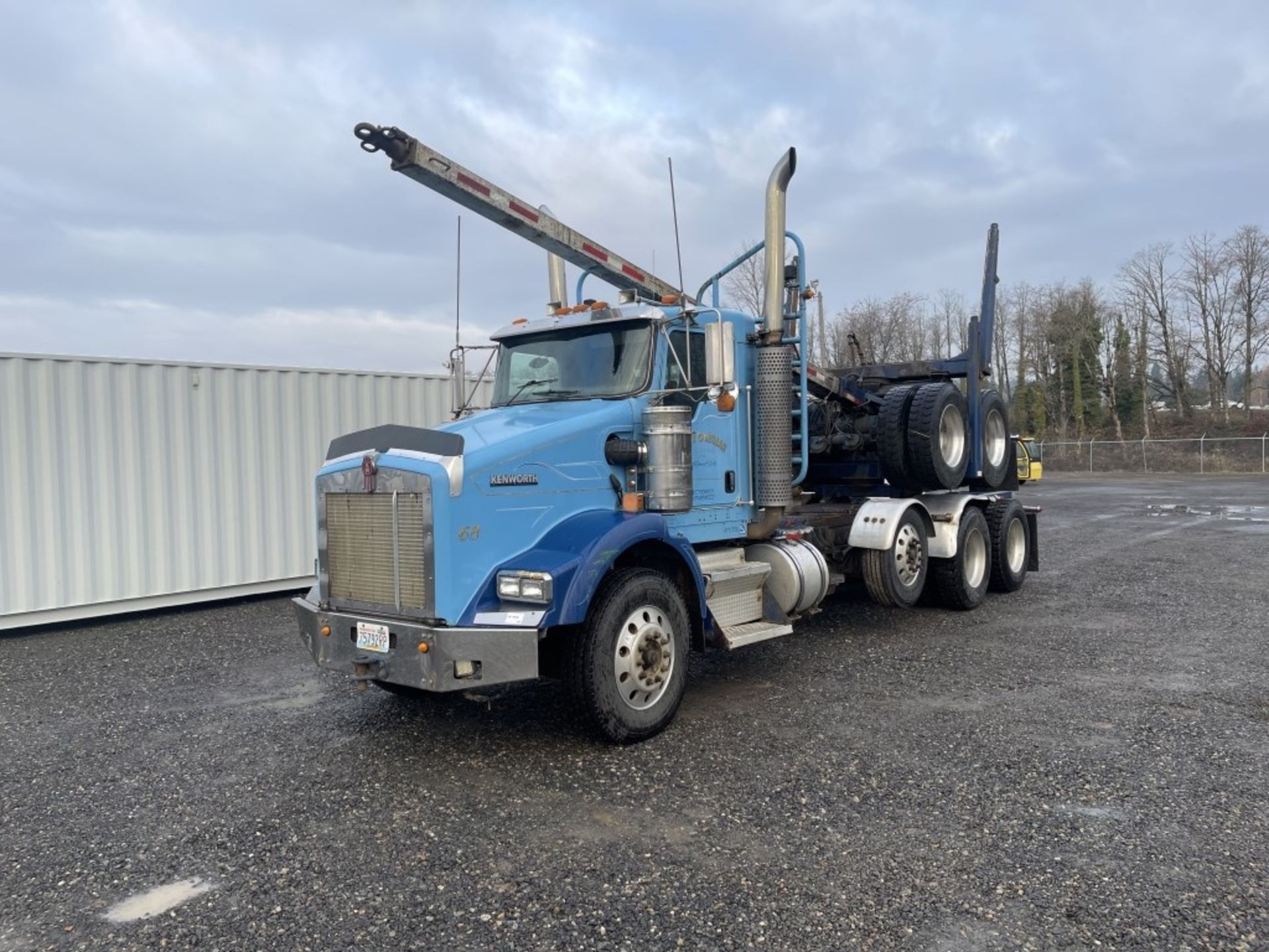 2004 Kenworth T800 Tri-Axle Log Truck