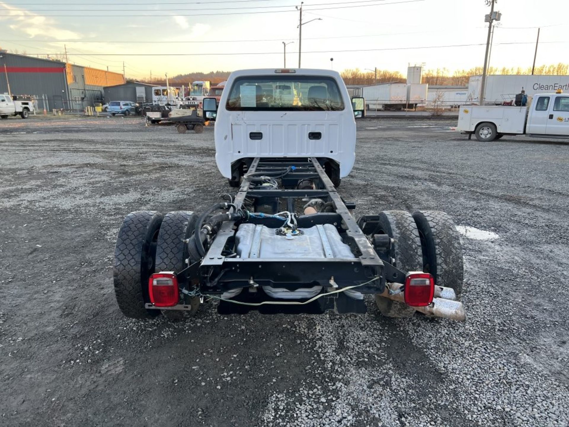 2013 Ford F550 SD Cab & Chassis - Image 5 of 20