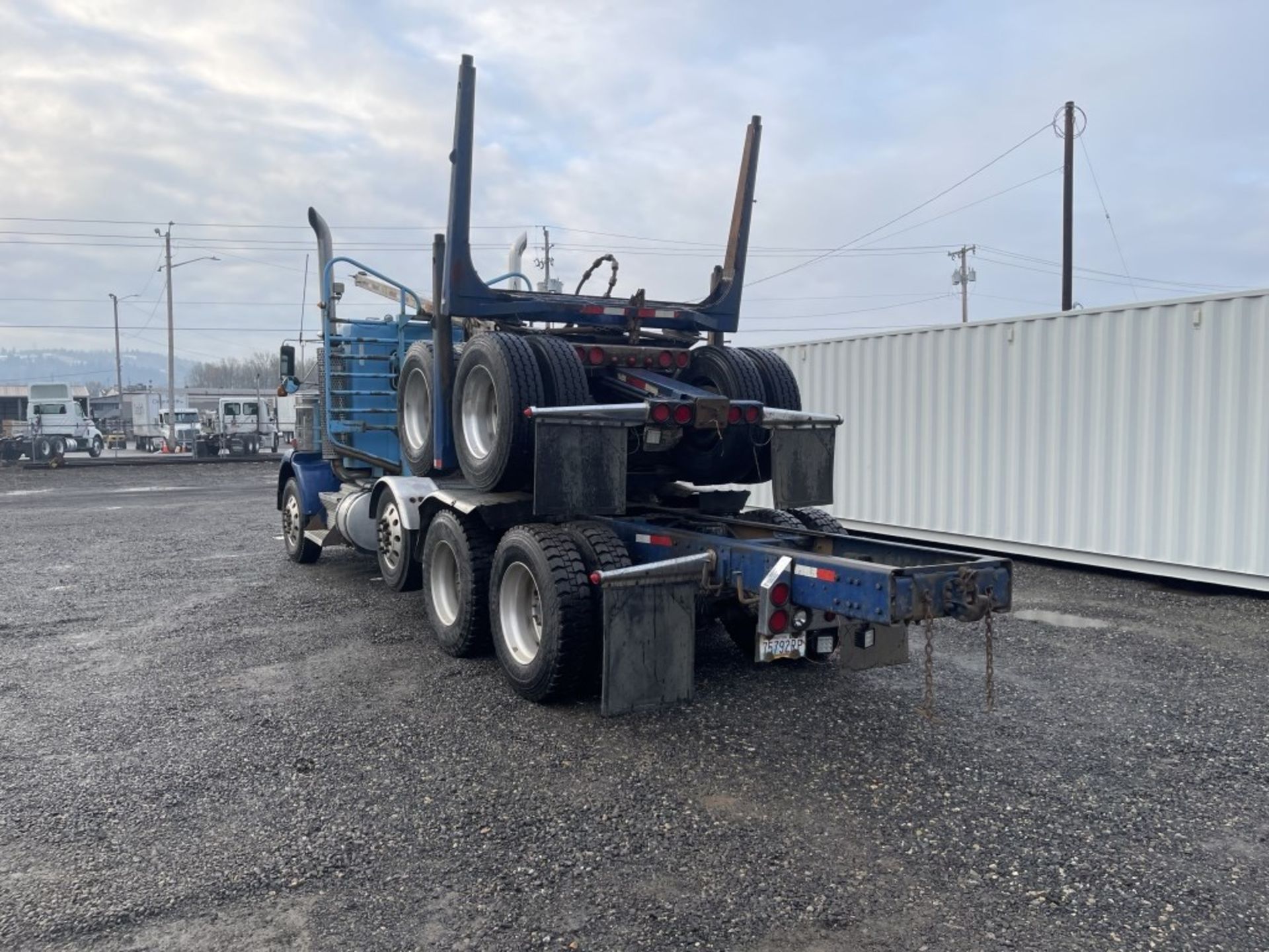 2004 Kenworth T800 Tri-Axle Log Truck - Image 6 of 40