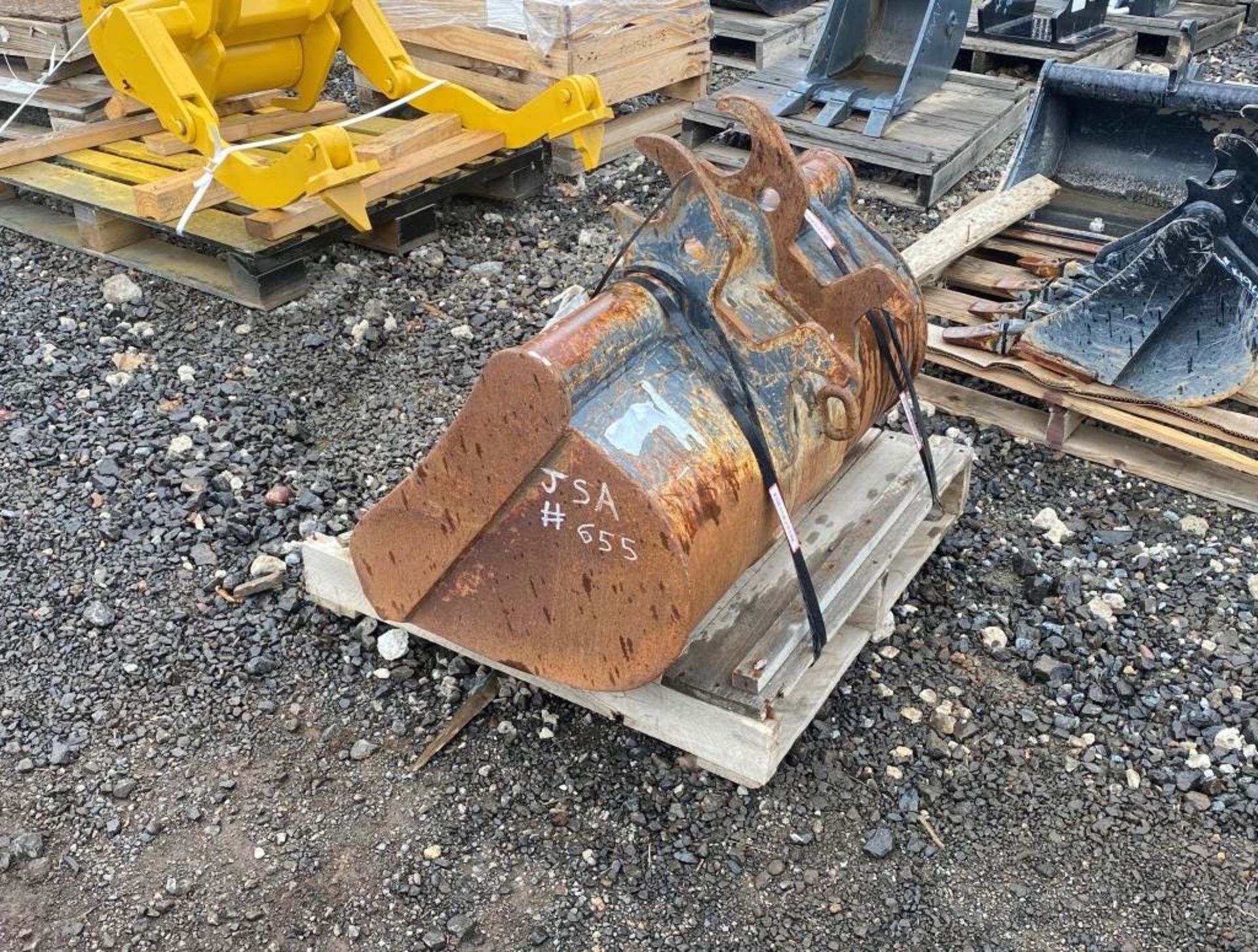 John Deere 36" Muck Bucket - Image 2 of 5