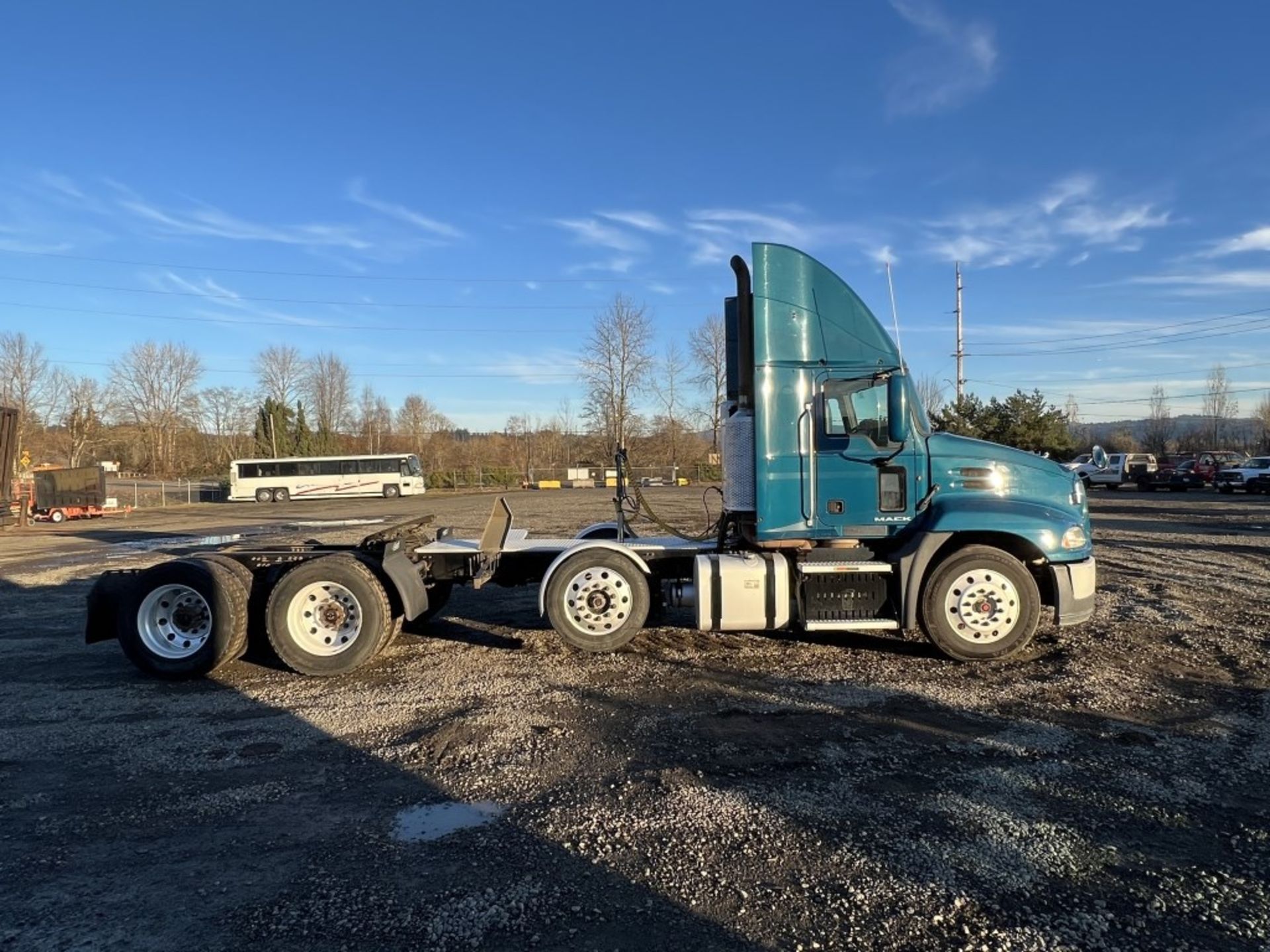 2013 Mack CXU613 Tri-Axle Truck Tractor - Image 3 of 26