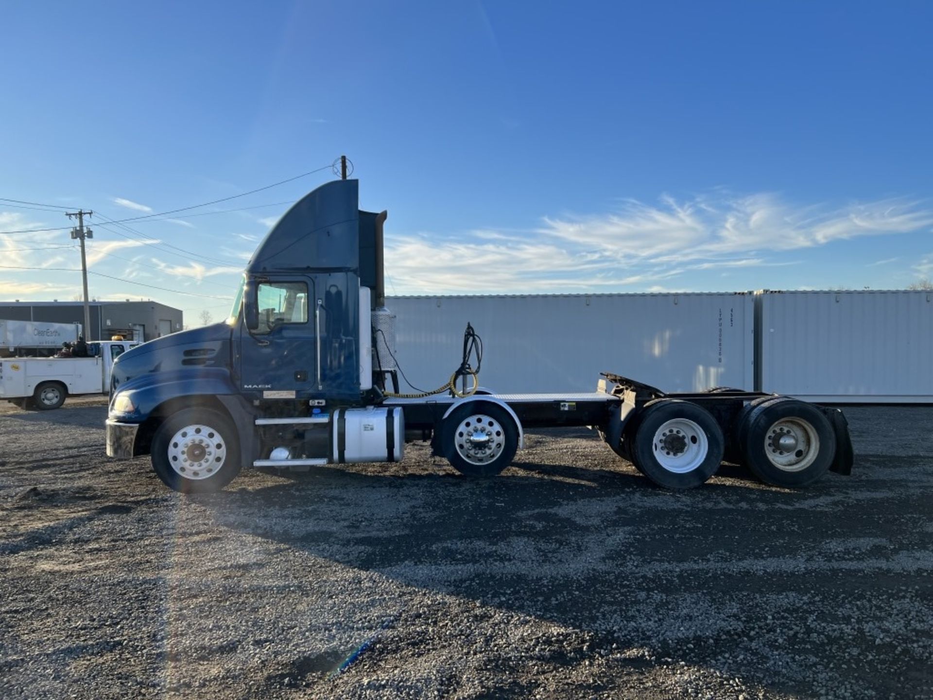 2011 Mack CXU613 Tri-Axle Truck Tractor - Image 7 of 28