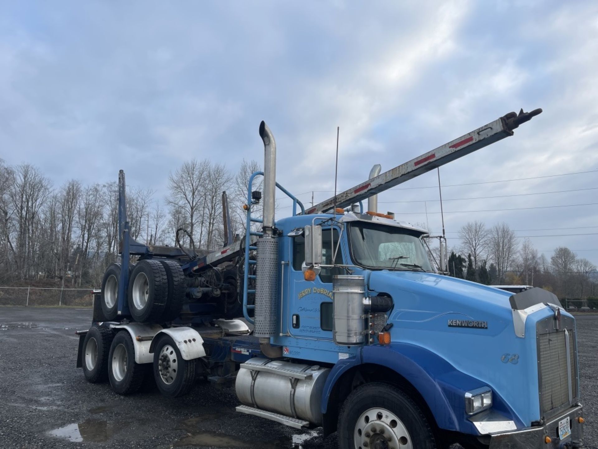 2004 Kenworth T800 Tri-Axle Log Truck - Image 38 of 40