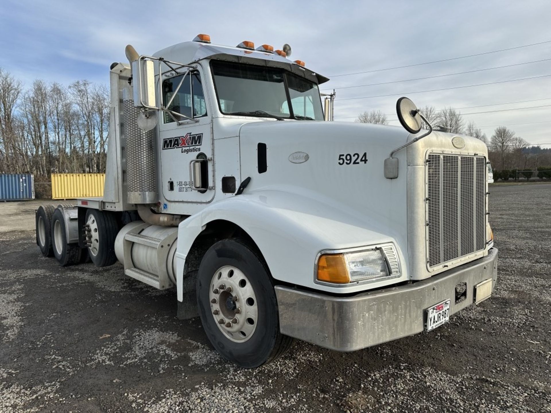 1997 Peterbilt 377 Tri-Axle Truck Tractor - Image 2 of 44