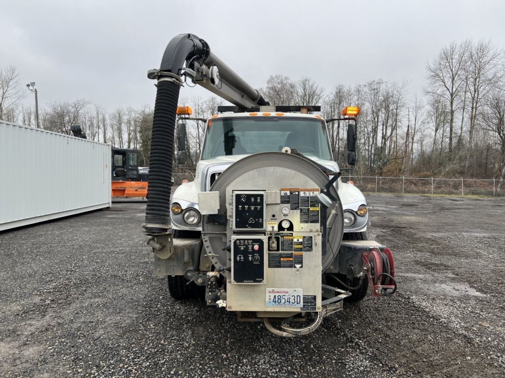 2011 Vactor 2100 Plus Vacuum Truck - Image 8 of 41