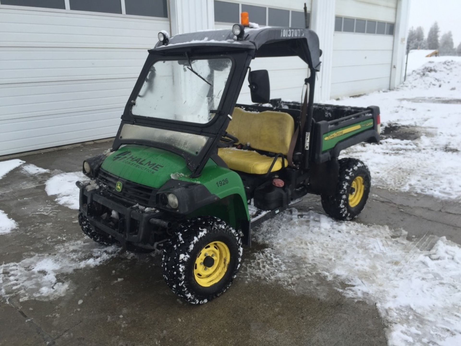 John Deere Gator 4x4 Utility Cart