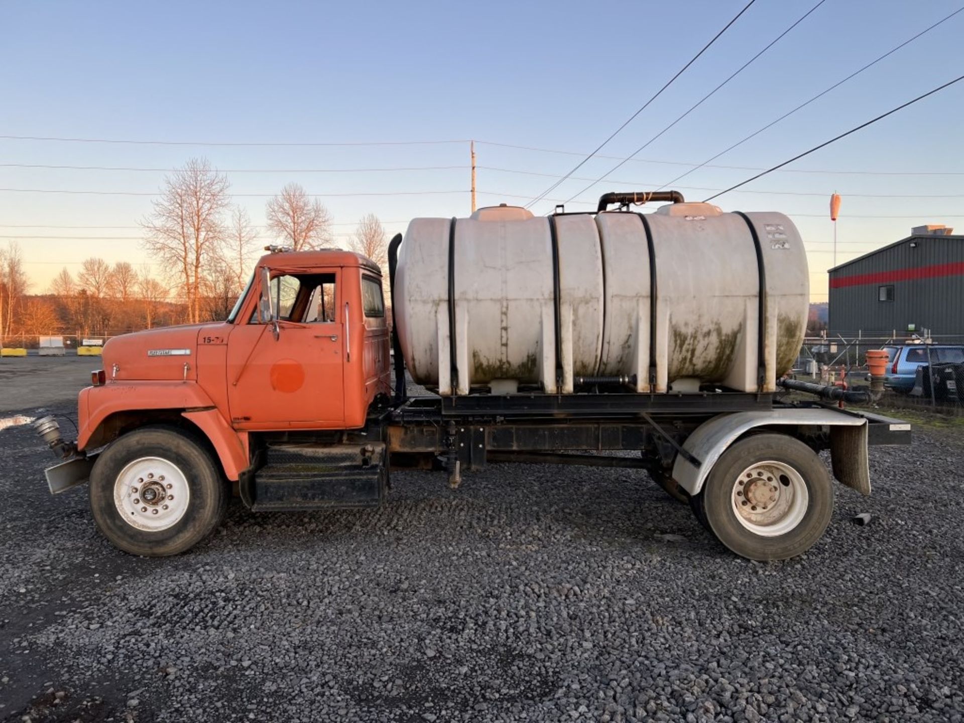 1970 International Fleetstar 2050A S/A Water Truck - Image 7 of 22