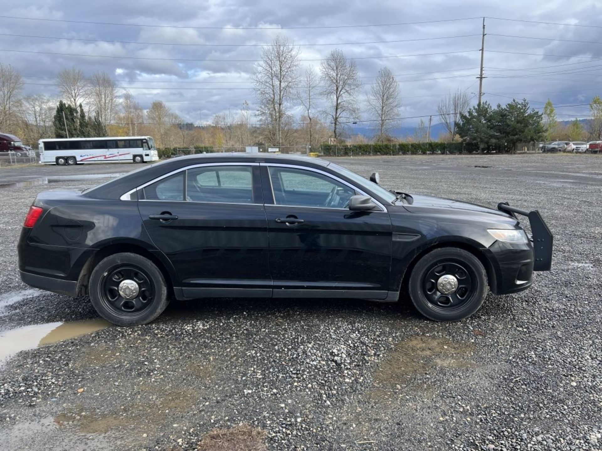 2013 Ford Taurus AWD Sedan - Image 3 of 25