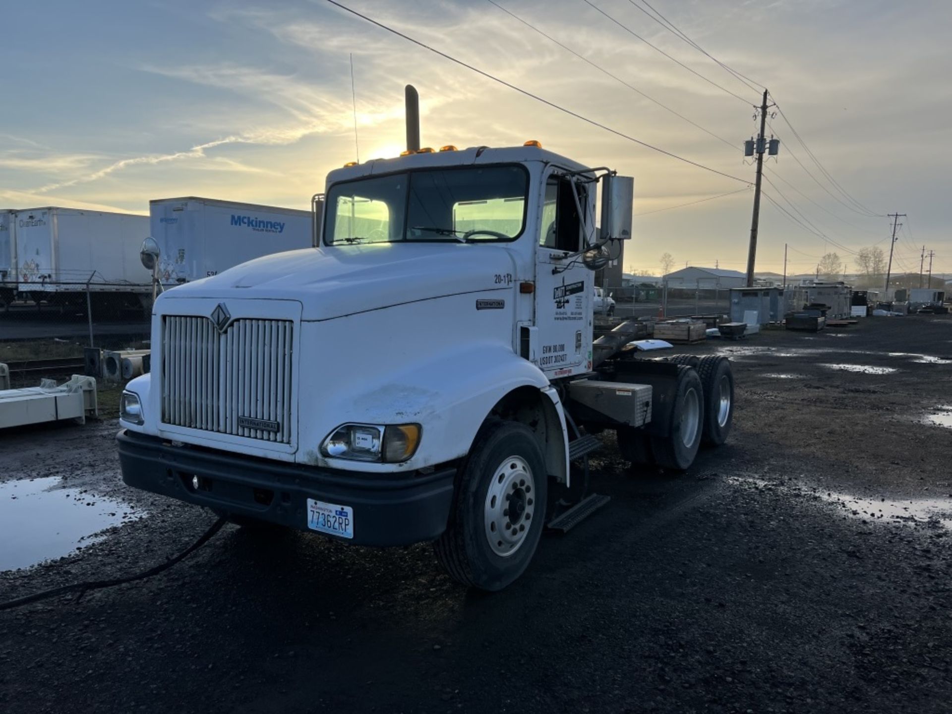 1999 International 9100 T/A Truck Tractor