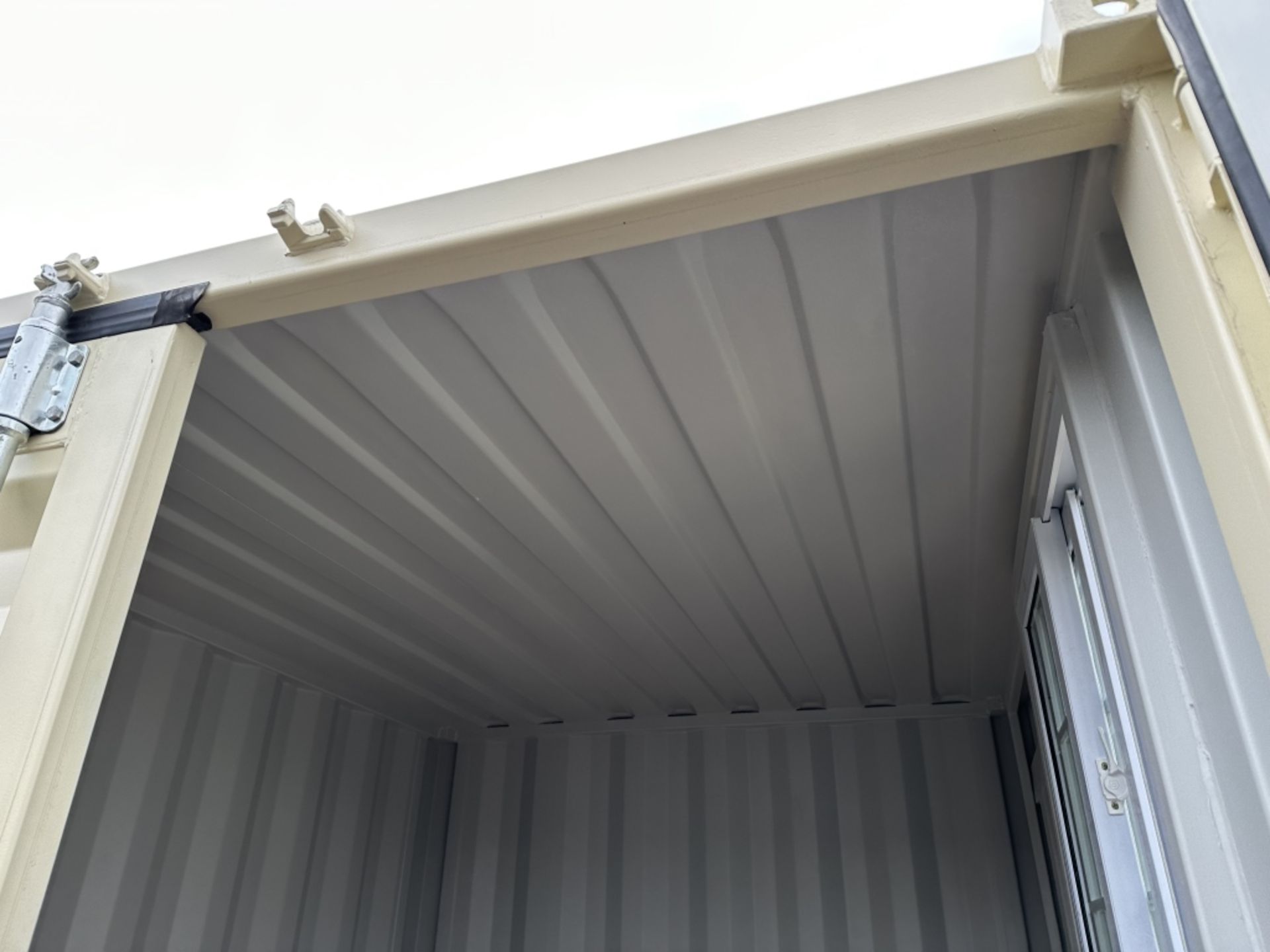 2022 8' Shipping Container - Image 7 of 8