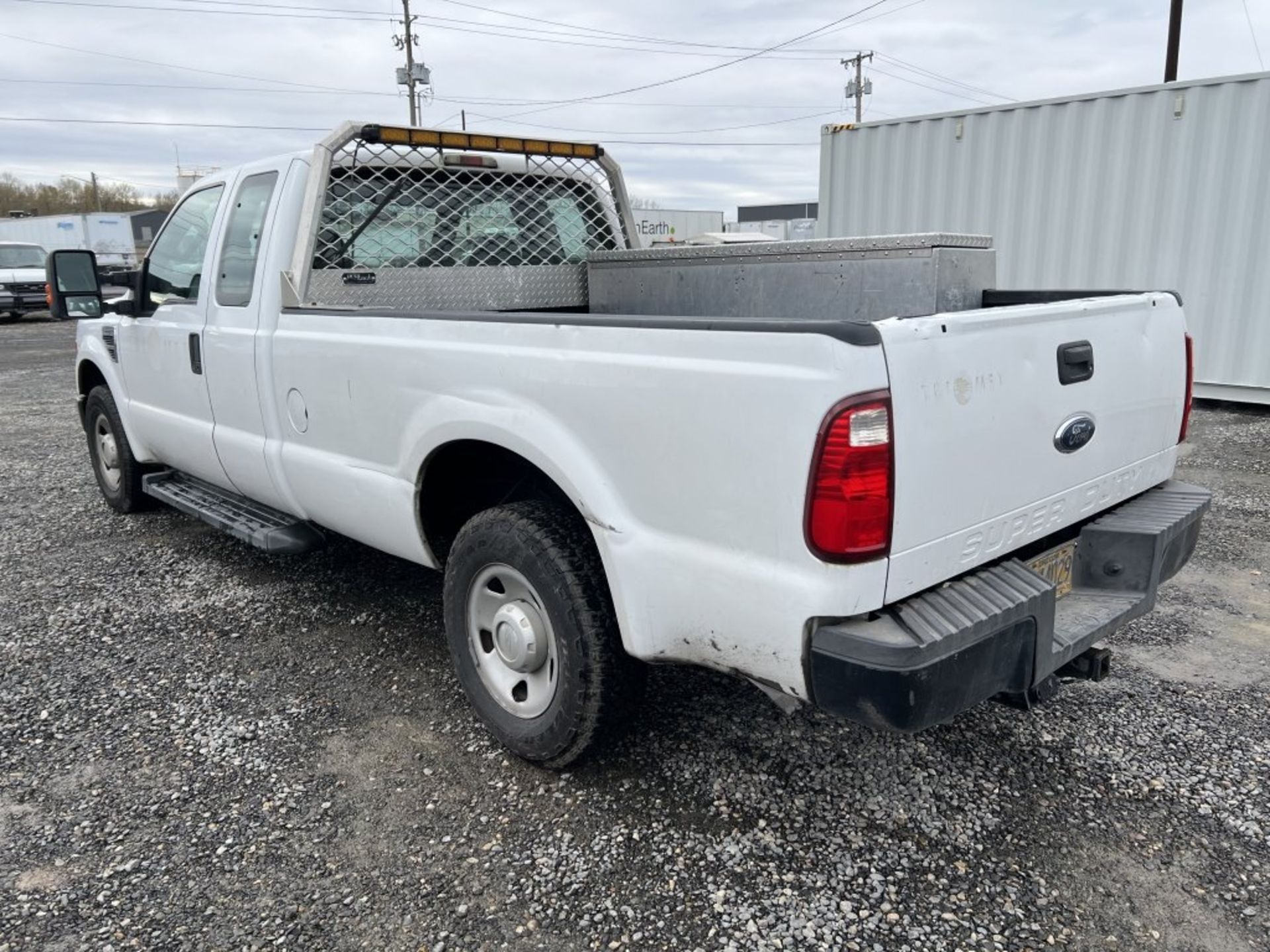 2009 Ford F250 XL SD Extra Cab Pickup - Image 6 of 33