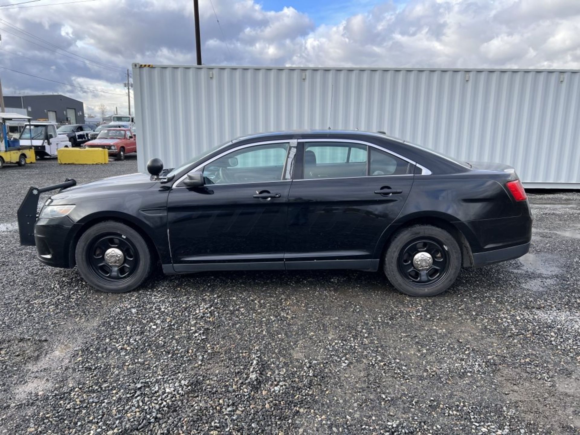 2013 Ford Taurus AWD Sedan - Image 7 of 25