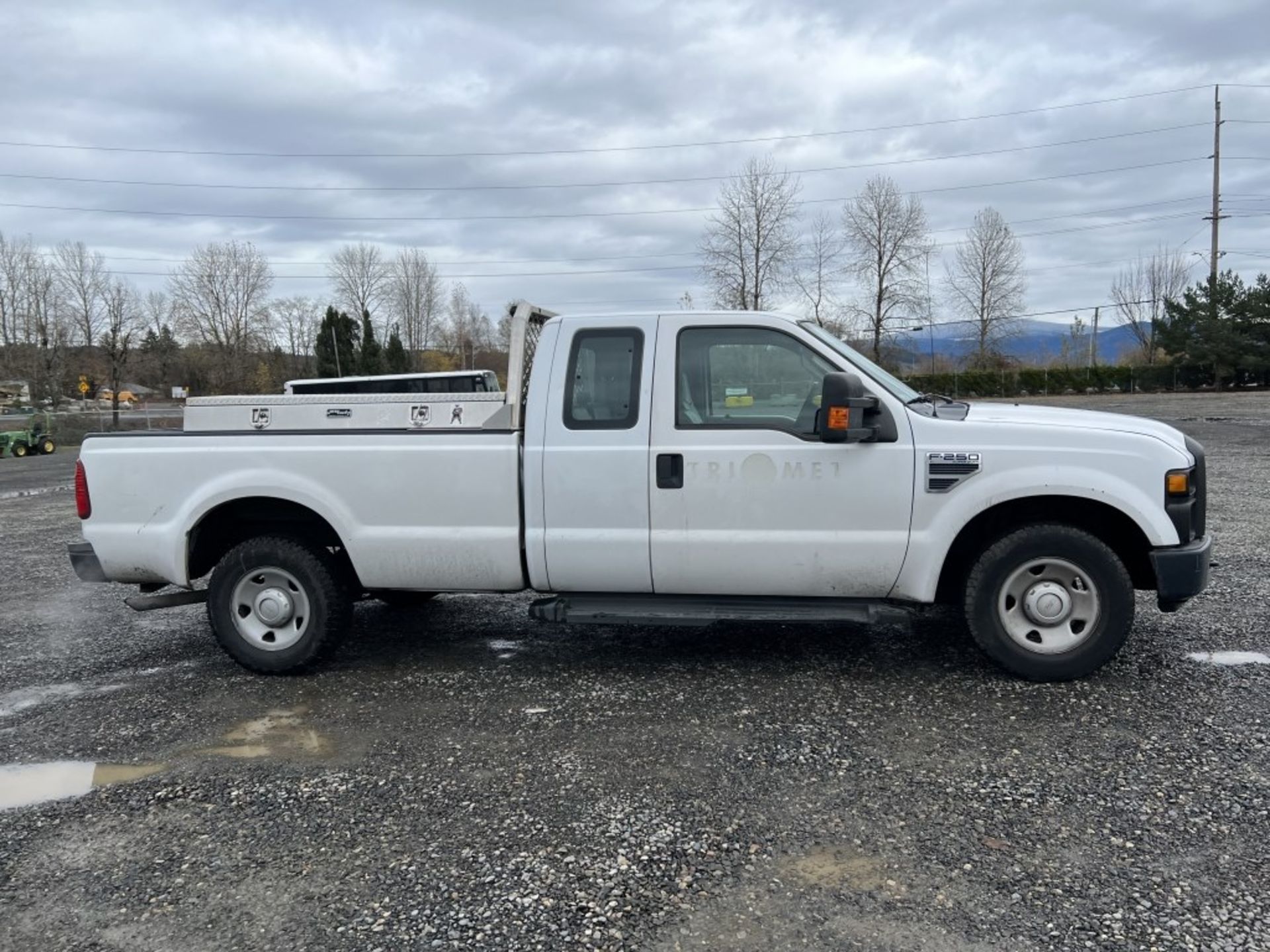 2009 Ford F250 XL SD Extra Cab Pickup - Image 3 of 33