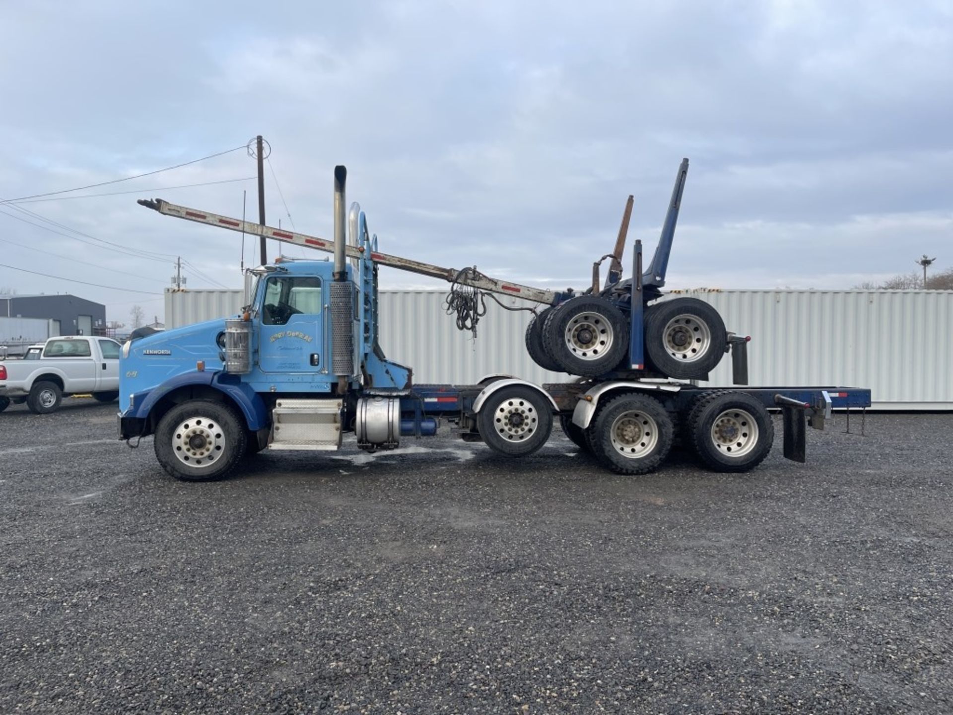 2004 Kenworth T800 Tri-Axle Log Truck - Image 7 of 40