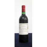 1 bt Ch. Cheval Blanc 1982 St-Émilion Grand Cru Classé i.n, vsl bs