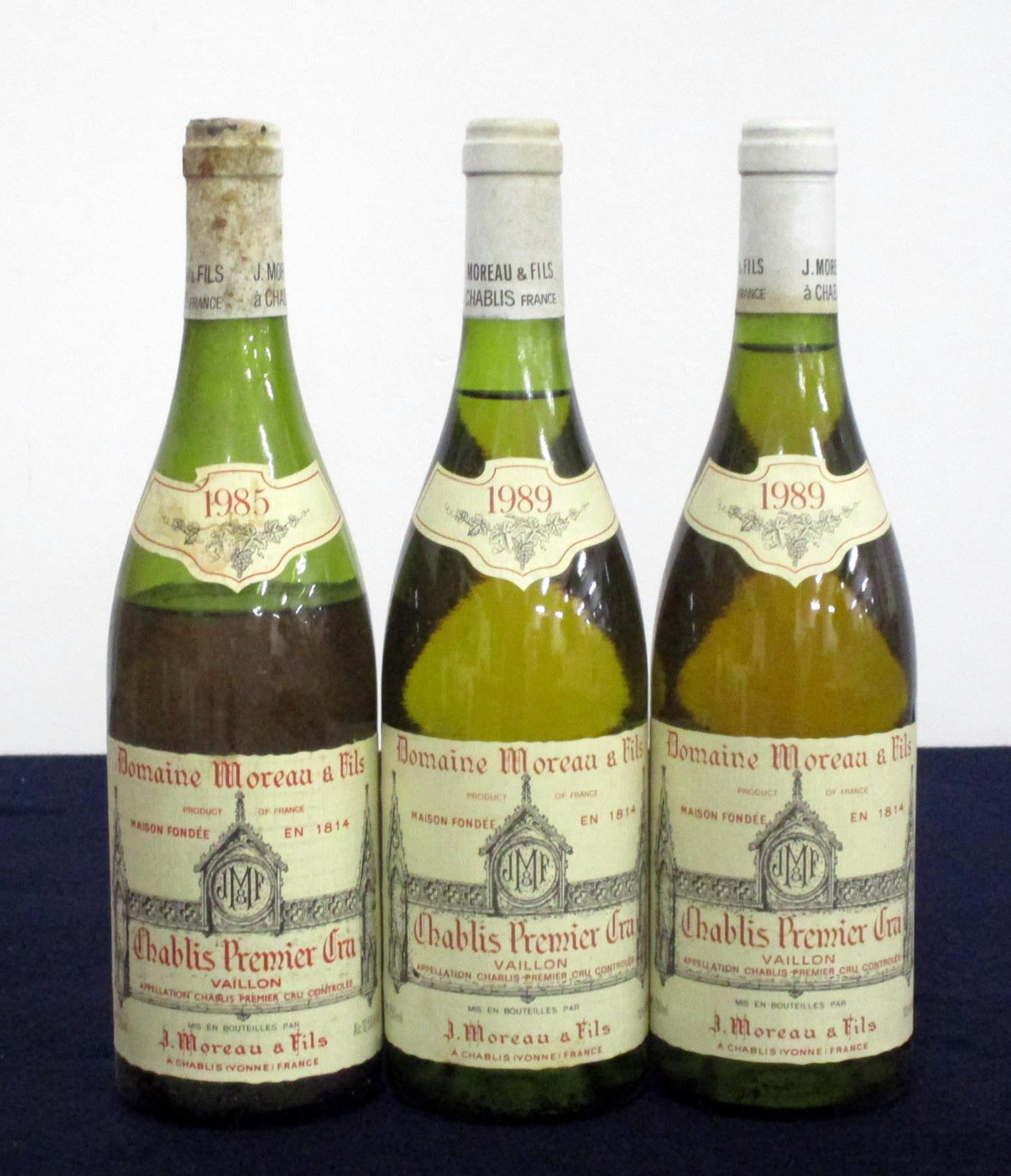 1 bt Chablis 1er Cru Vaillon 1985 Dom Moreau et Fils, ullaged (bls), bs, foil damaged 2 bts