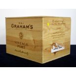 12 bts Graham's 2000 Vintage Port owc