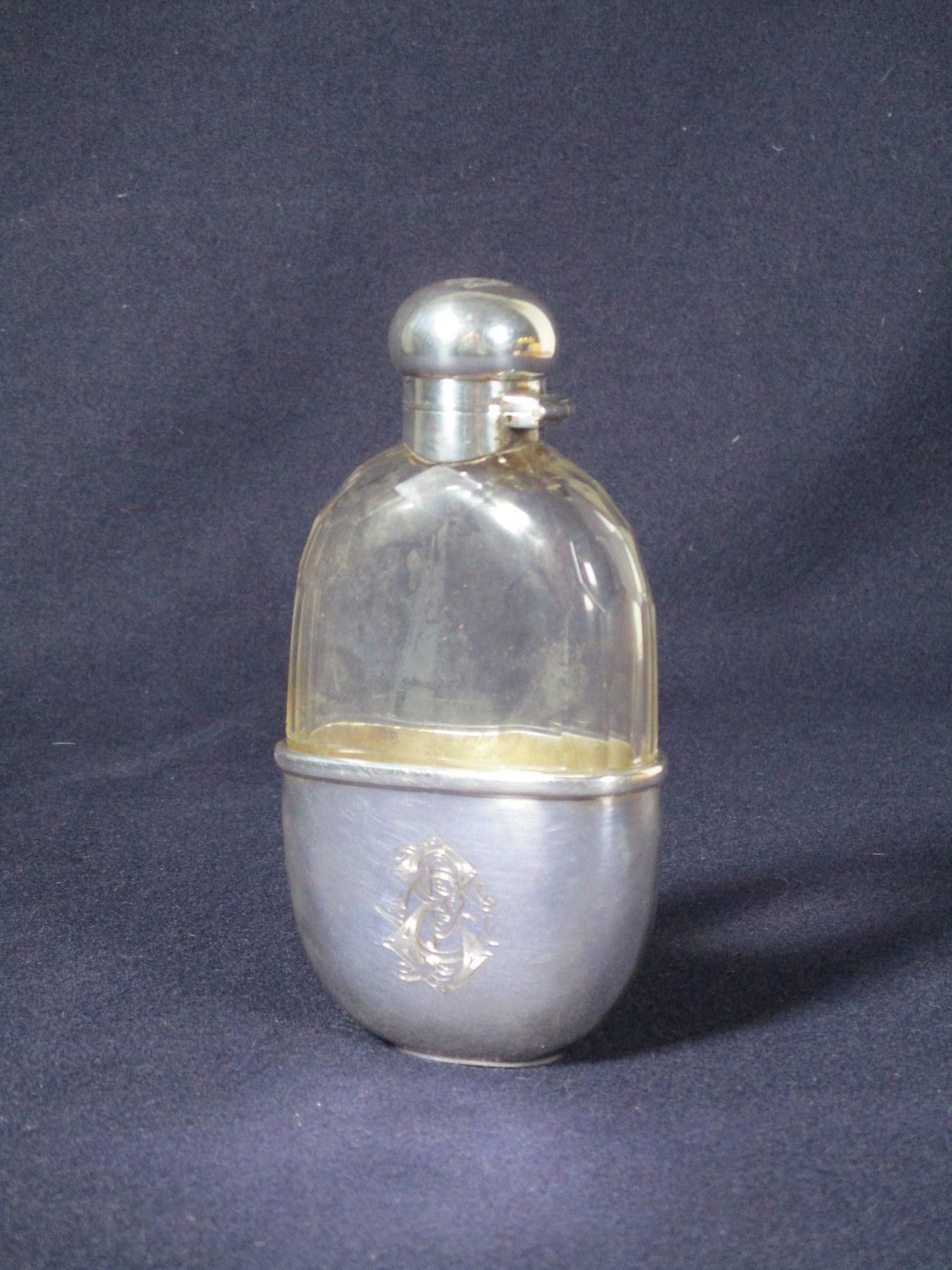 A Silver and Glass Hipflask, Sheffield 1899 - Mappin and Webb - Bild 2 aus 2