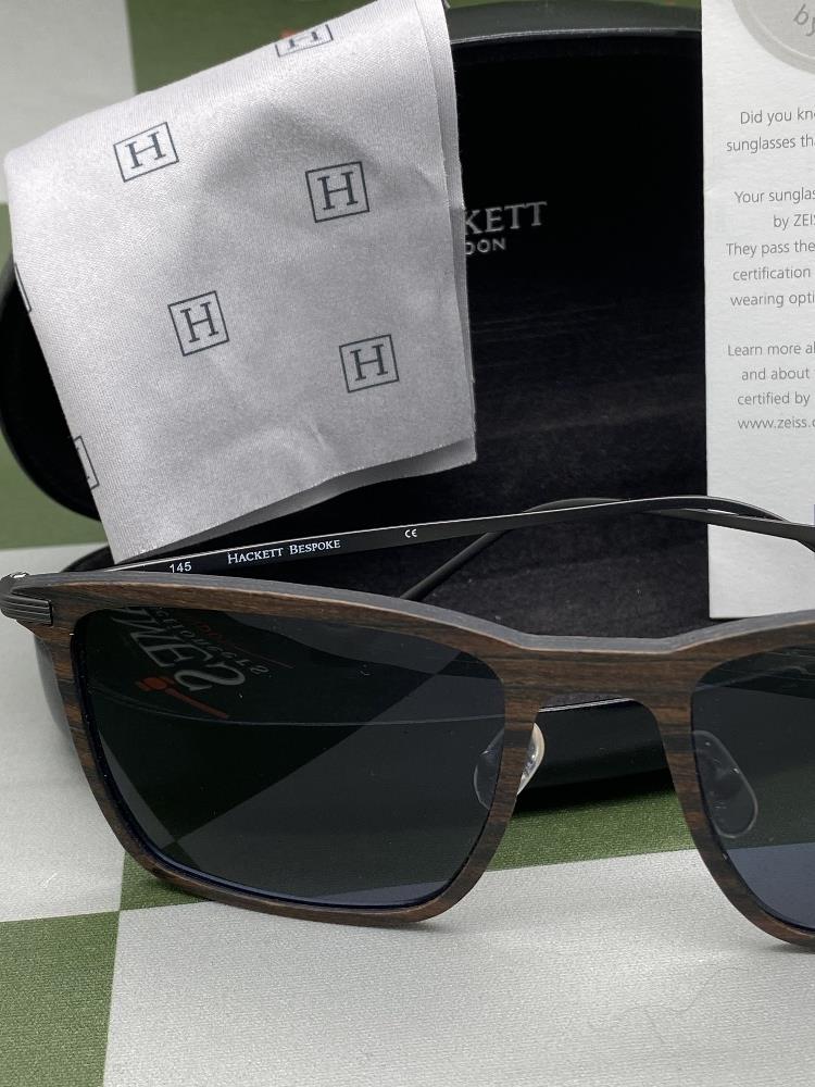 Hackett London Gent`s Zeiss Titanium/Carbon Fibre Dark Wood Framed Sunglasses - Image 4 of 5