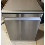 Samsung DW60R7040FS 60cm Series 7 D Freestanding Dishwasher used once