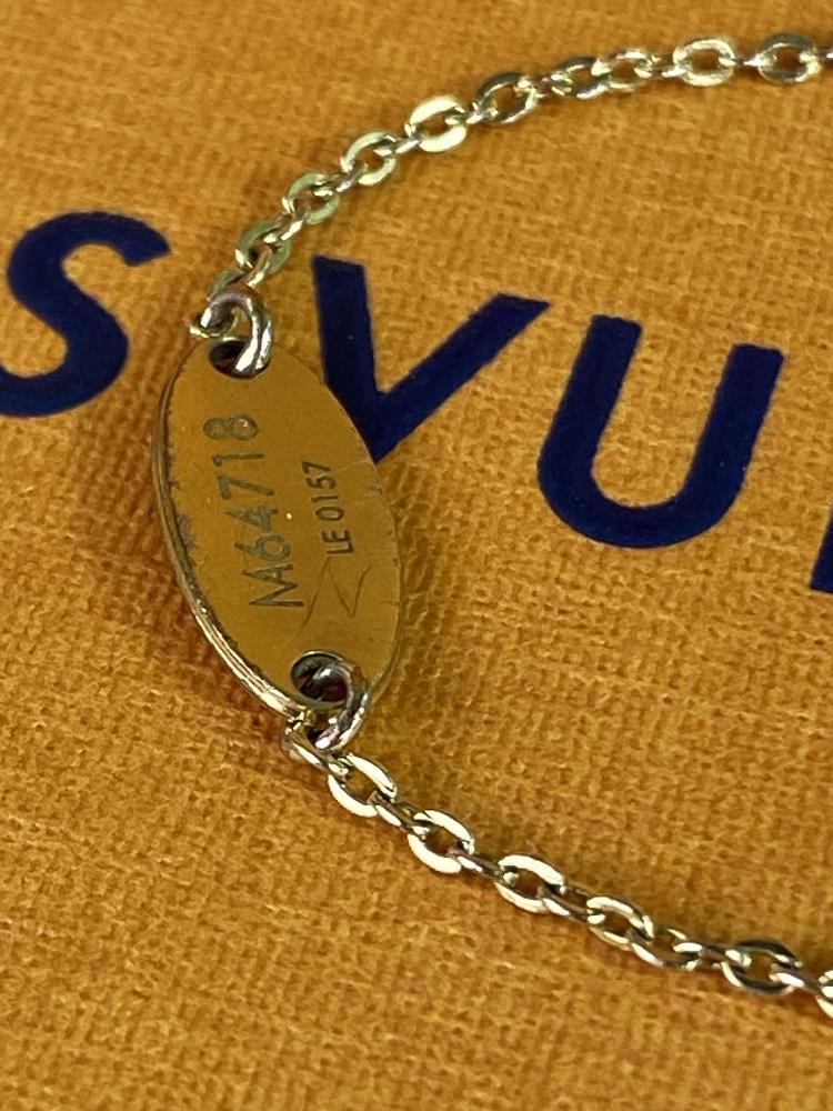 Louis Vuitton Paris Gold & Swarovski Crystal Lady Lucky Key Bracelet Gold RRP £320 - Image 3 of 11
