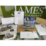 Danbury Mint 1:24 1964 Aston Martin DB5 & Case/Certifcates