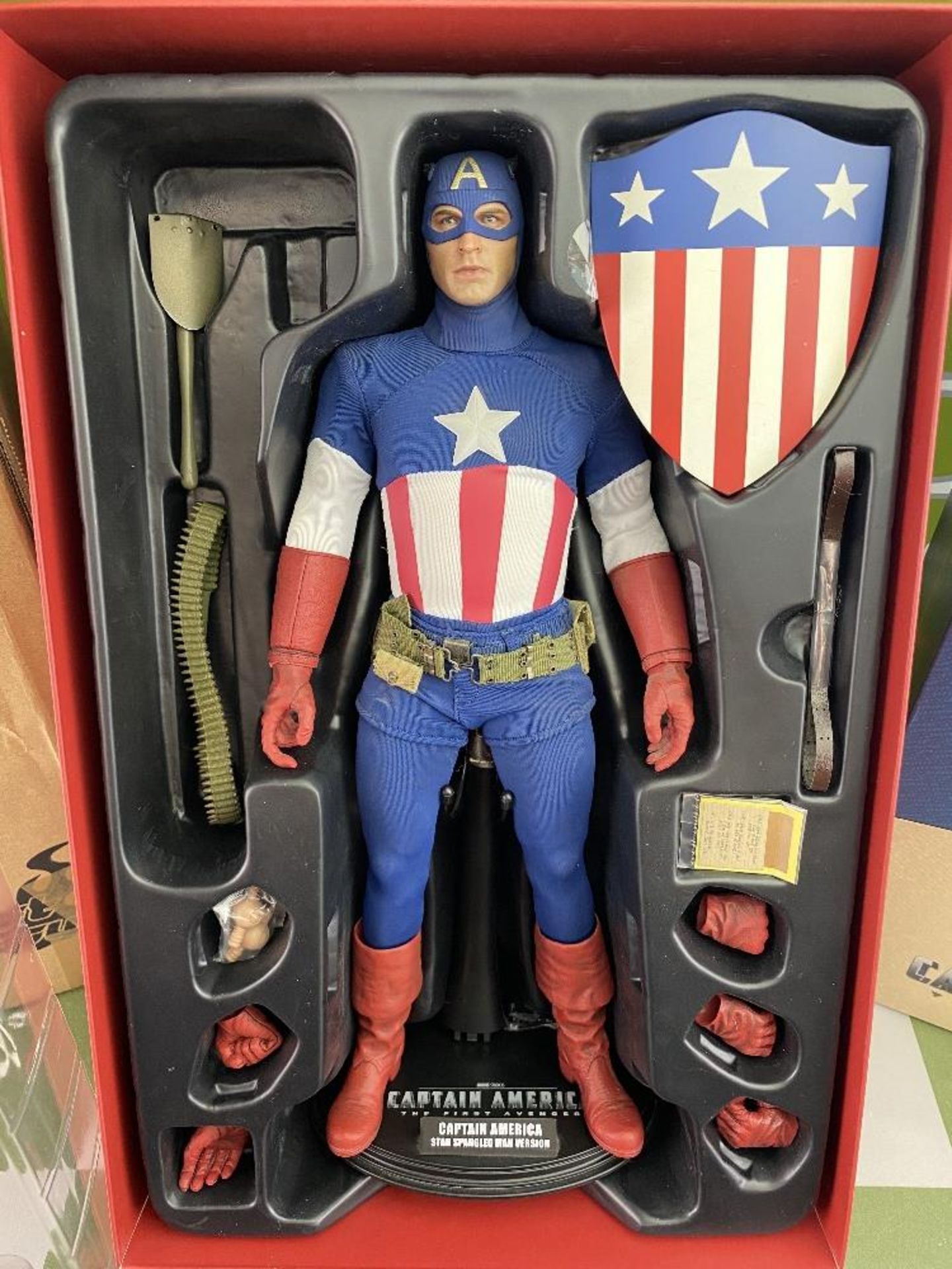 Hot Toys 1/6 Scale Captain America First Avenger Ltd Edition - Image 2 of 6