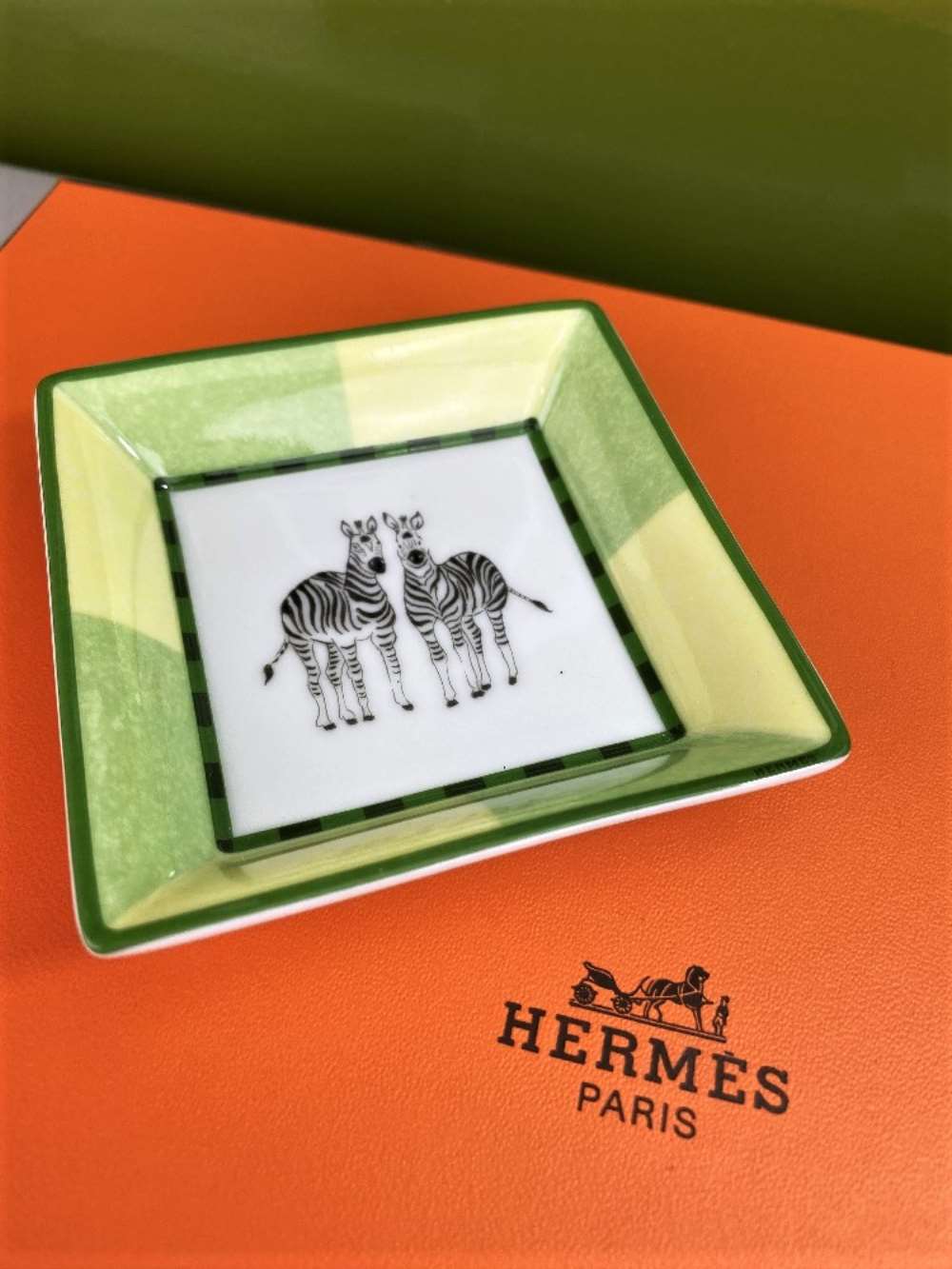 Hermes Paris Zebra Themed Porcelein Trinket Dish - Bild 2 aus 3